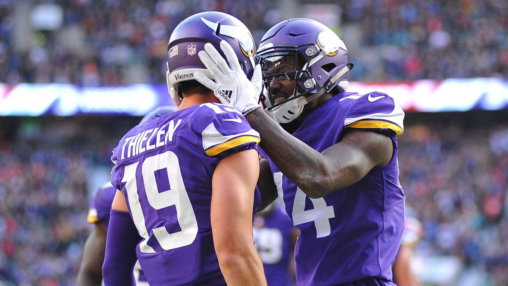Adam Thielen ja Ryan Wright Taustakuvat