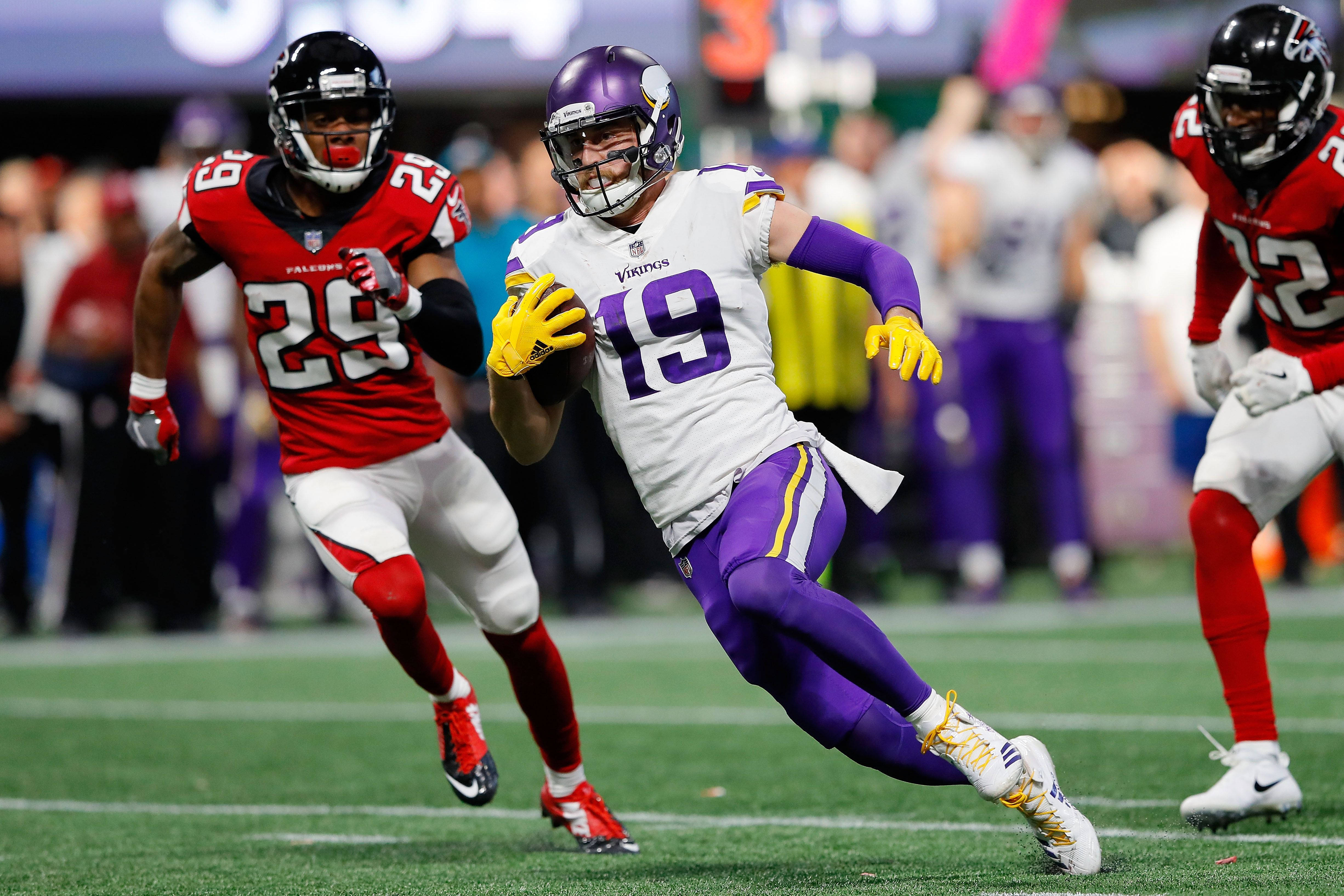 Adam Thielen vastaan Tampa Bay Buccaneers Taustakuvat