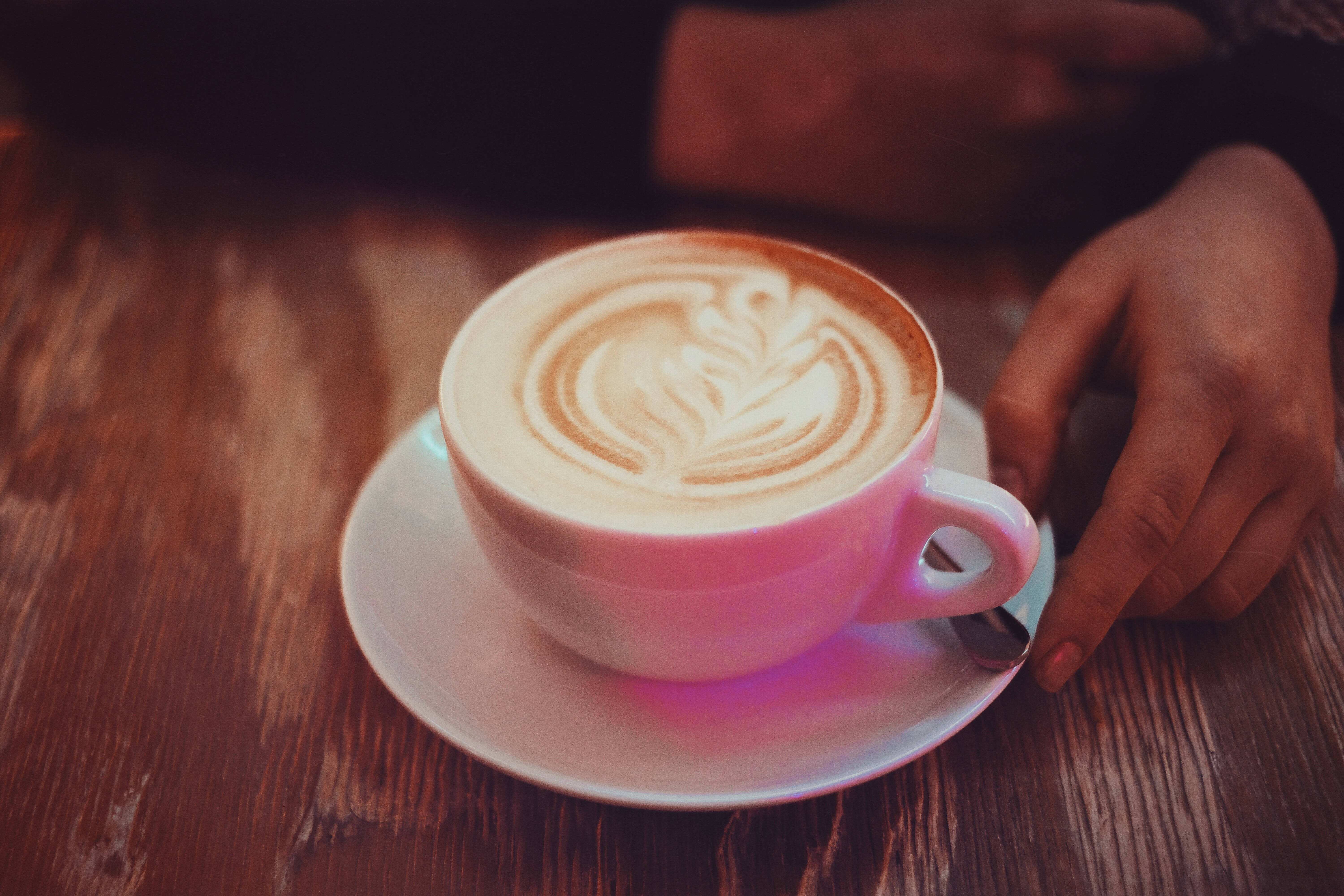 Aloita päiväsi oikein herkullisella cappuccinolla Taustakuvat