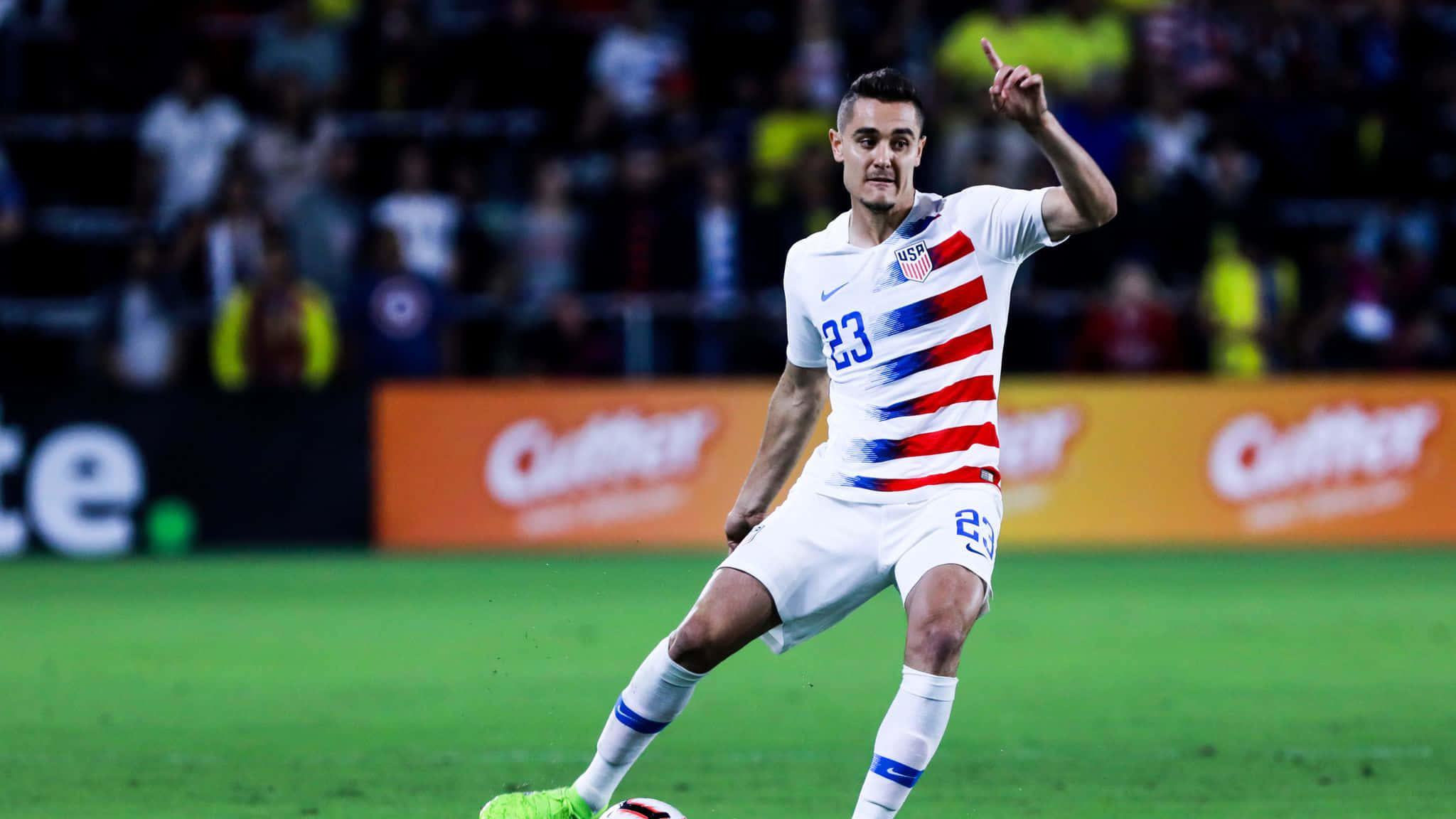 Ammattilaisjalkapalloilija Aaron Long Ecuadoria vastaan Taustakuvat