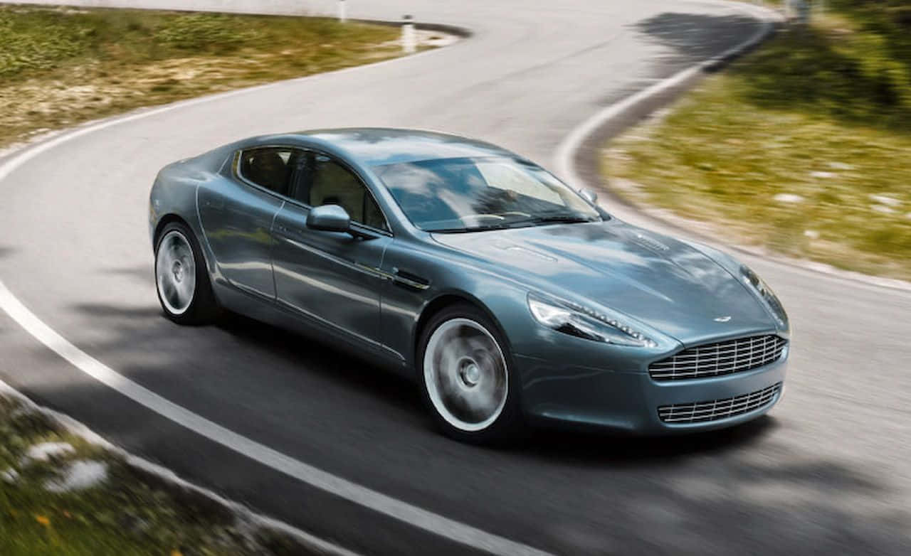 Aston Martin Rapide S – Täydellinen yhdistelmä suorituskykyä ja ylellisyyttä Taustakuvat
