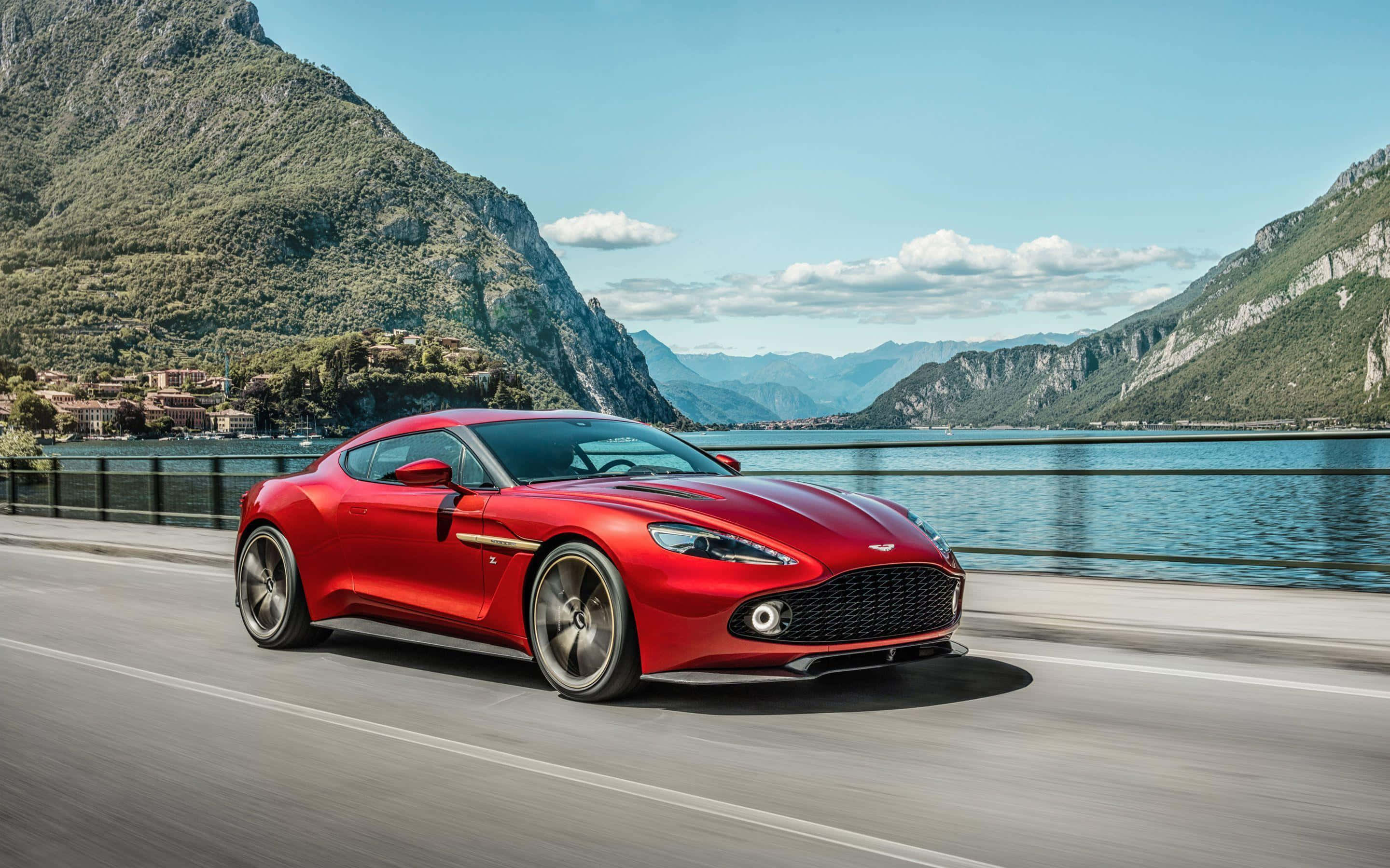 Aston Martin Vanquish täydessä loistossaan Taustakuvat