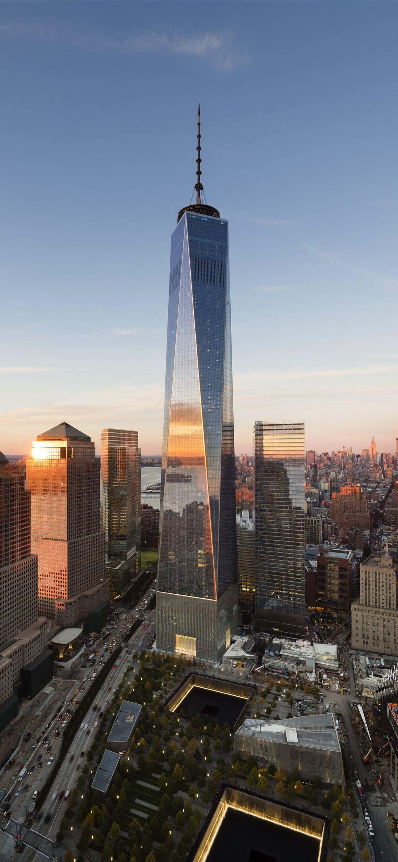 Auringonlasku Freedom Tower -ylhäältä kuvattuna Taustakuvat