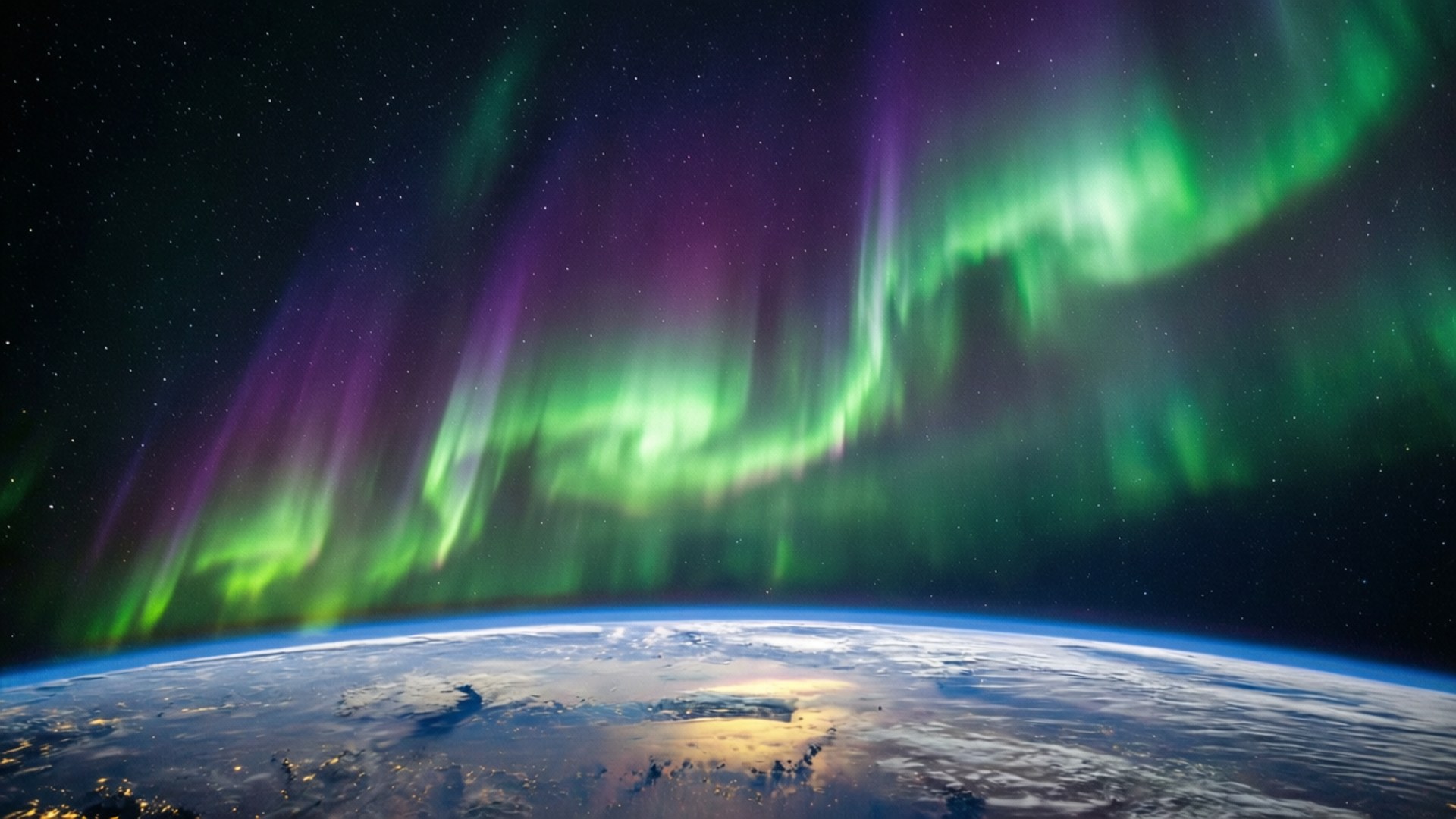 Aurora kiertoradalta Taustakuvat