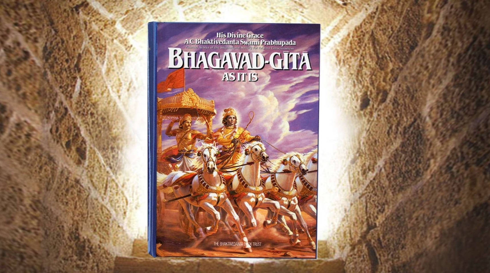 Bhagavad Gita -kirja kivellä Taustakuvat