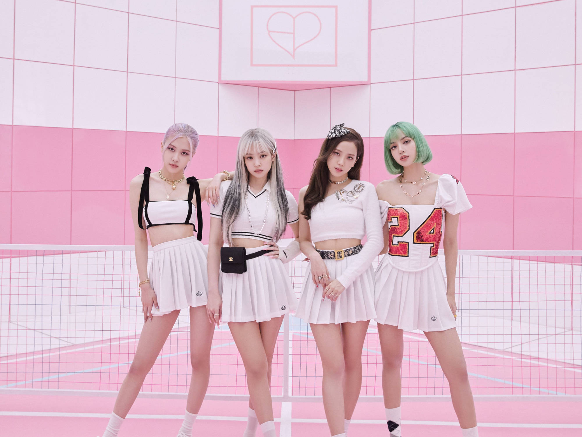 Blackpink-jäsenet tennispuvuissa työpöytätaustakuva Taustakuvat