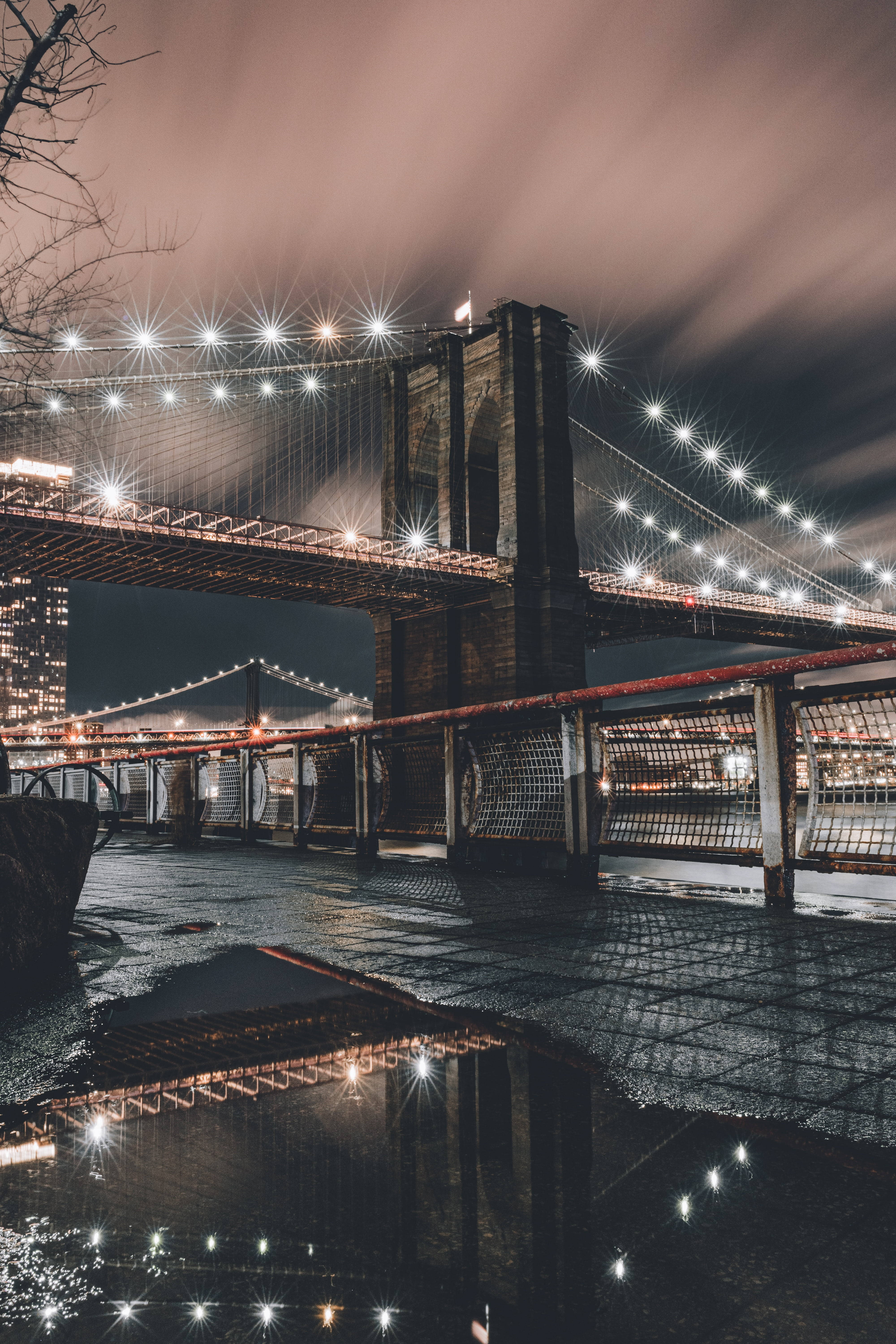 Brooklyn Bridge New York yö iPhone Taustakuvat