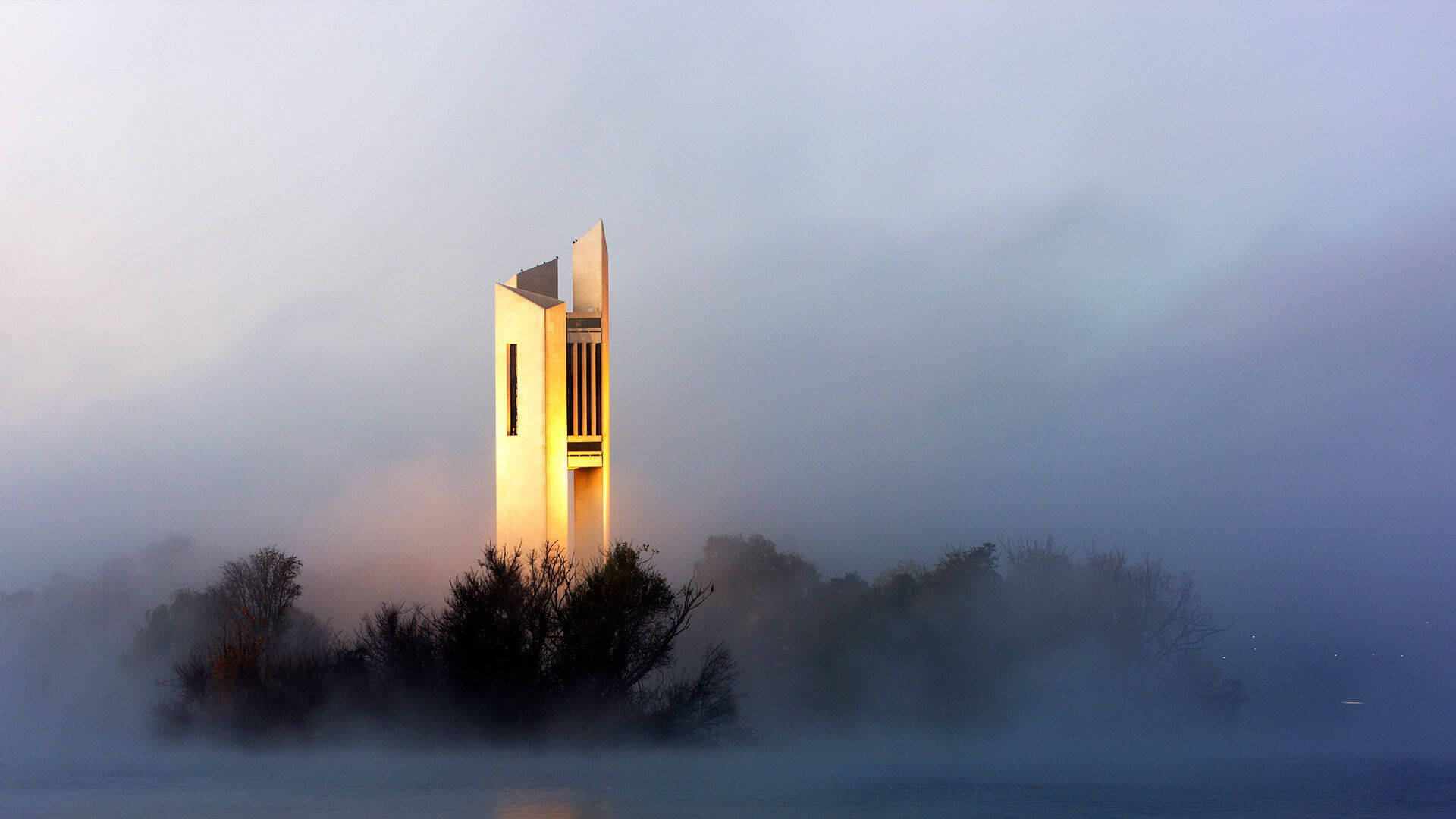 Canberra National Carillon In Thick Fog Taustakuvat
