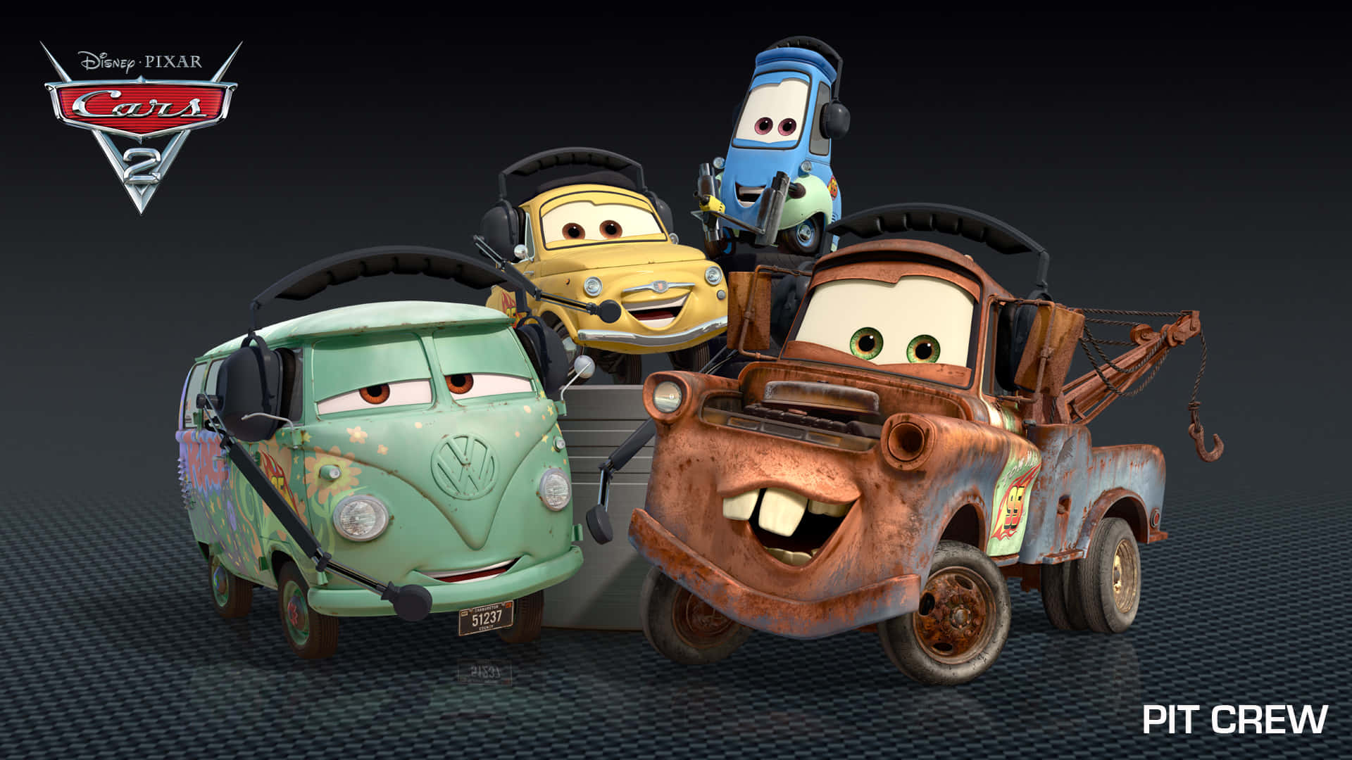 Cars 2: Salama McQueen johtaa kilpailua Taustakuvat
