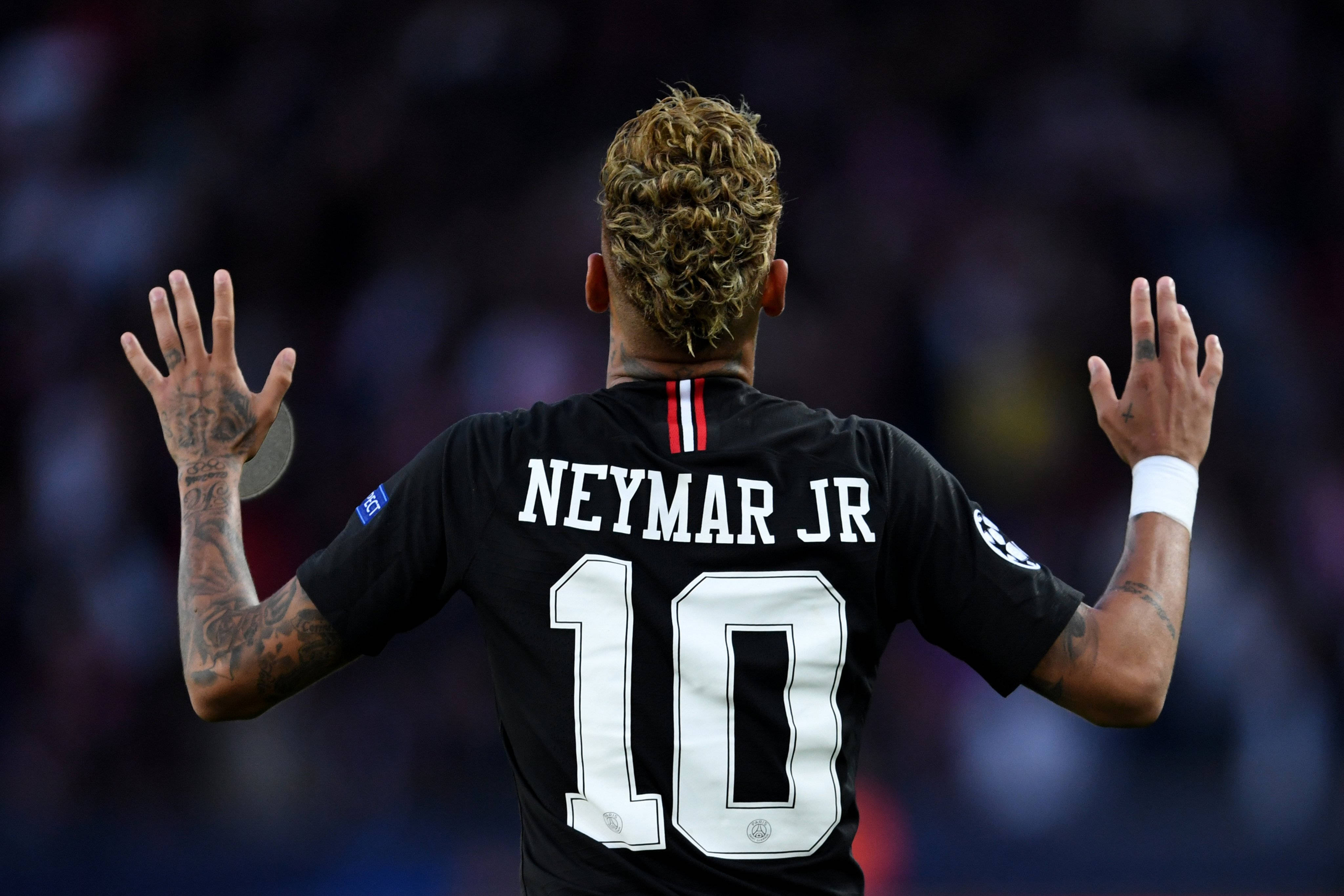 Cool Neymar Jr kädet ylhäällä Taustakuvat