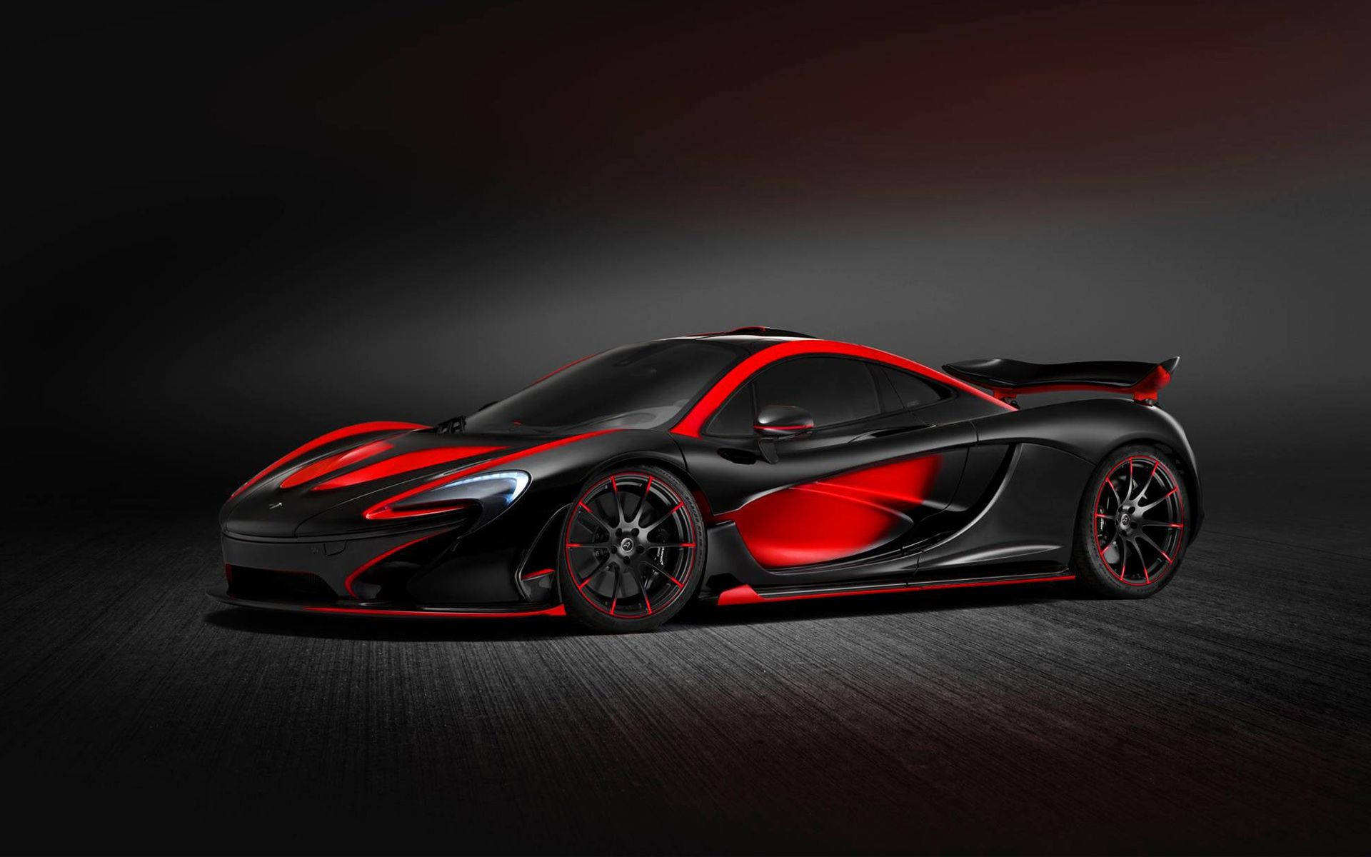 Cool punamusta-harmaa McLaren P1 -auto Taustakuvat