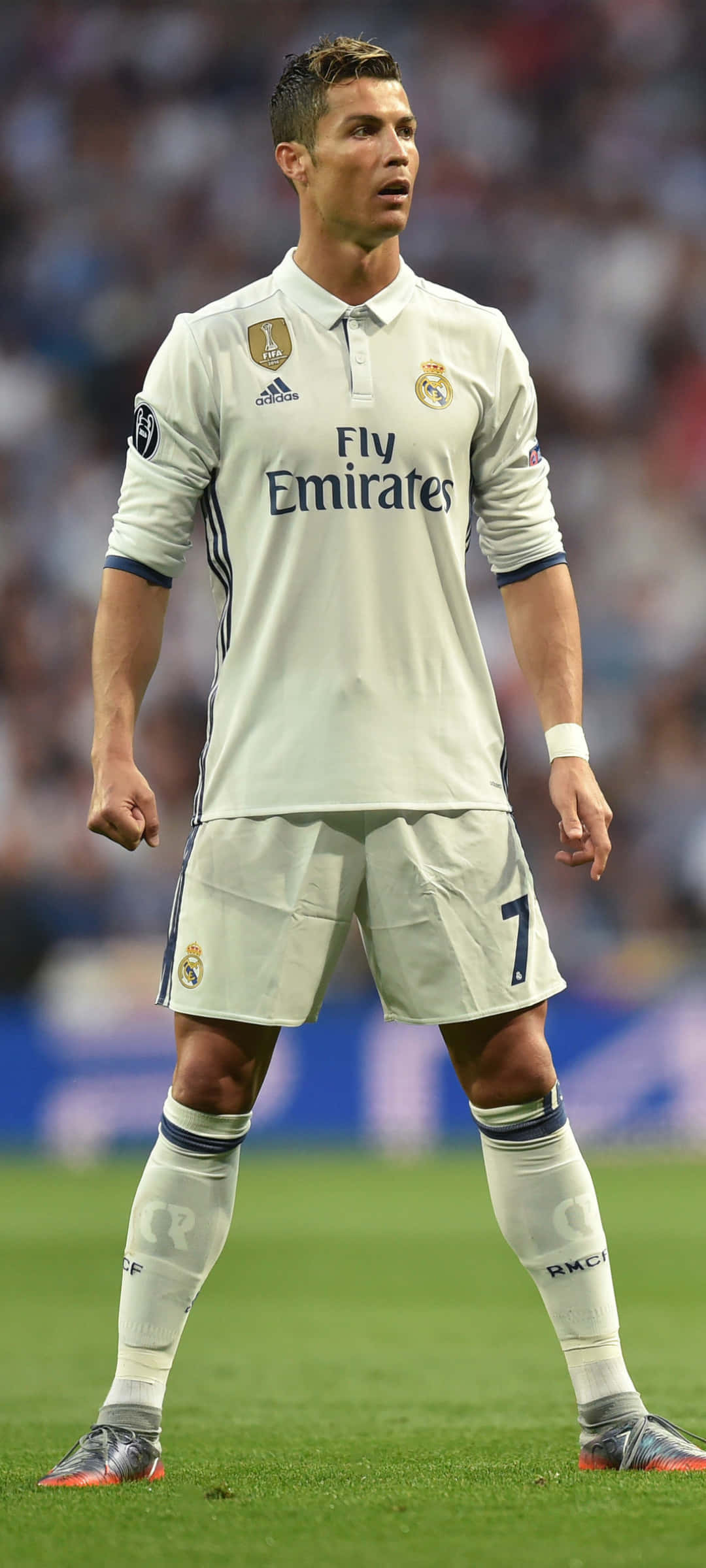 Cristiano Ronaldo esittelee jalkapallotaitojaan Taustakuvat