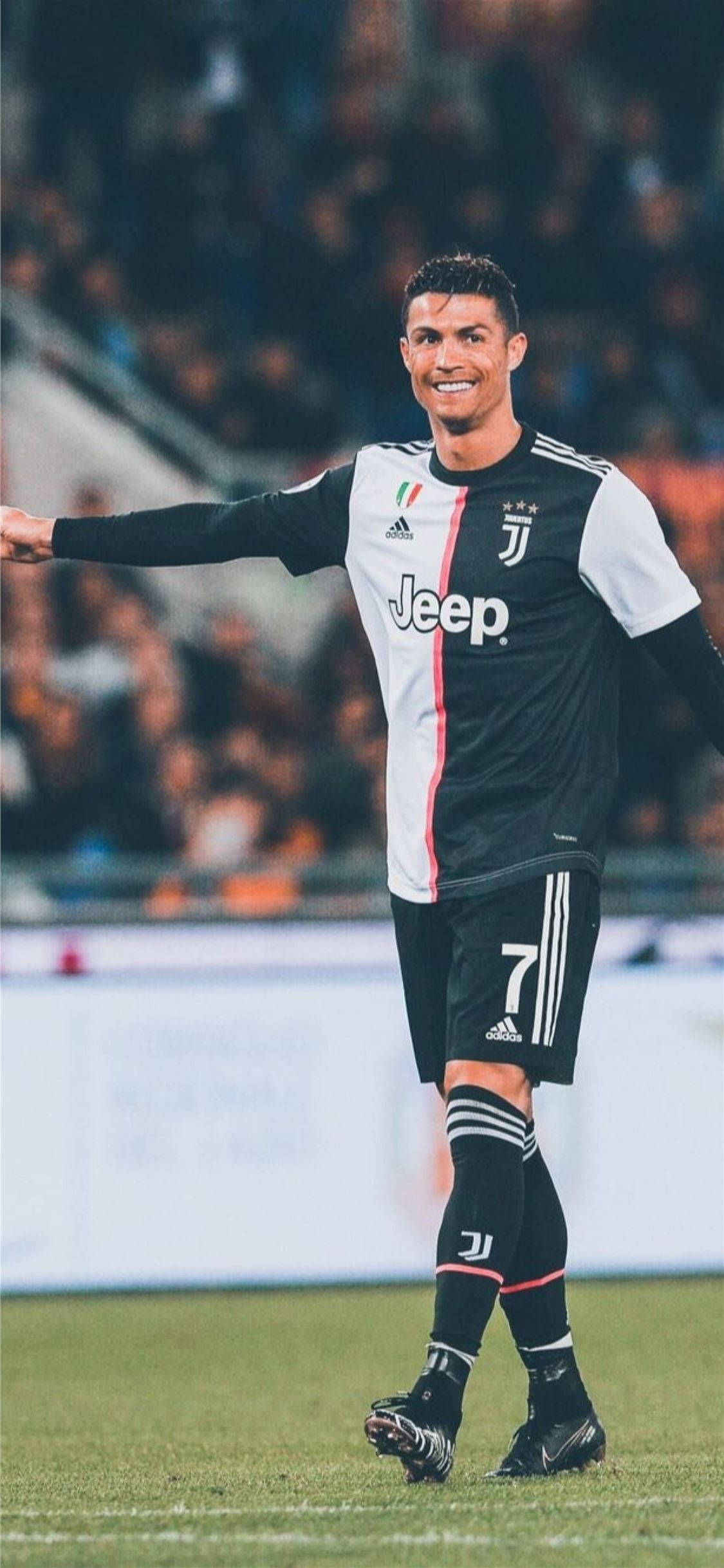 Cristiano Ronaldo Juventus-joukkueessa iPhone Taustakuvat