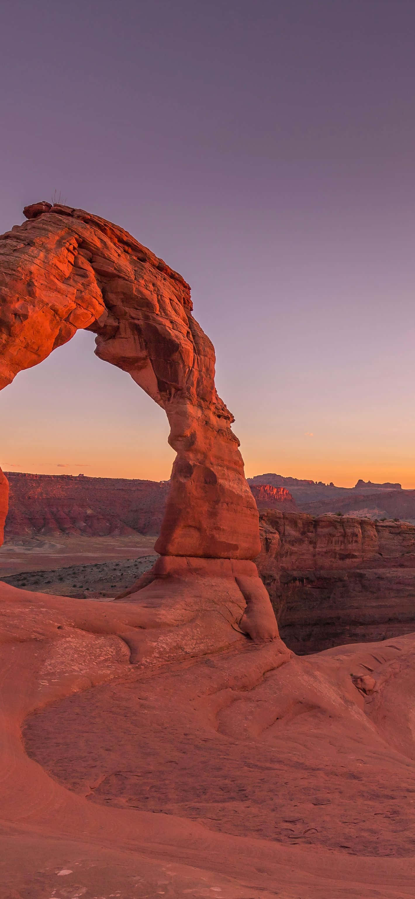 Delicate Arch hämärässä Taustakuvat
