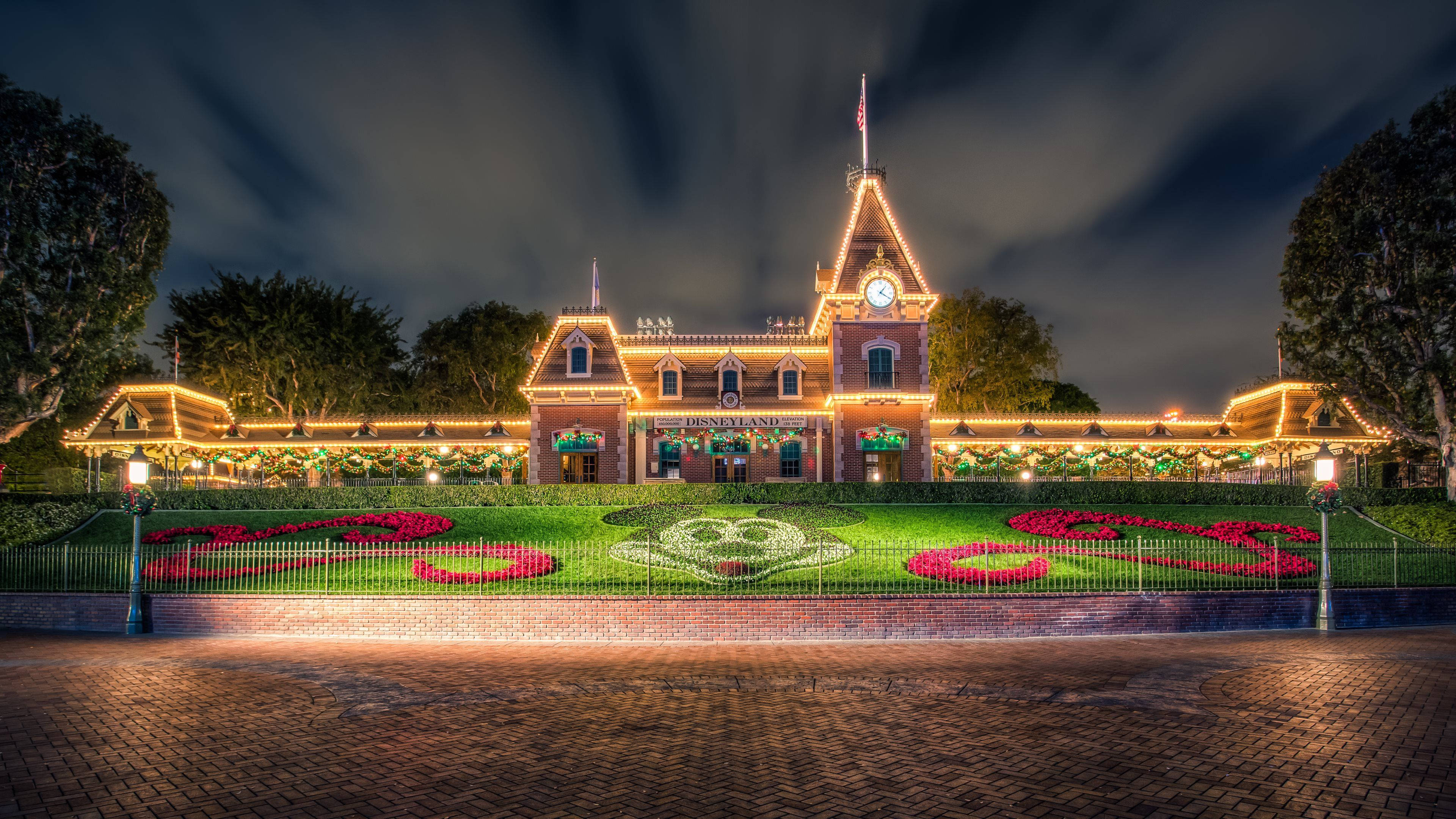 Disneyland Yösisäänkäynti Disney 4K Ultra Wide Taustakuvat