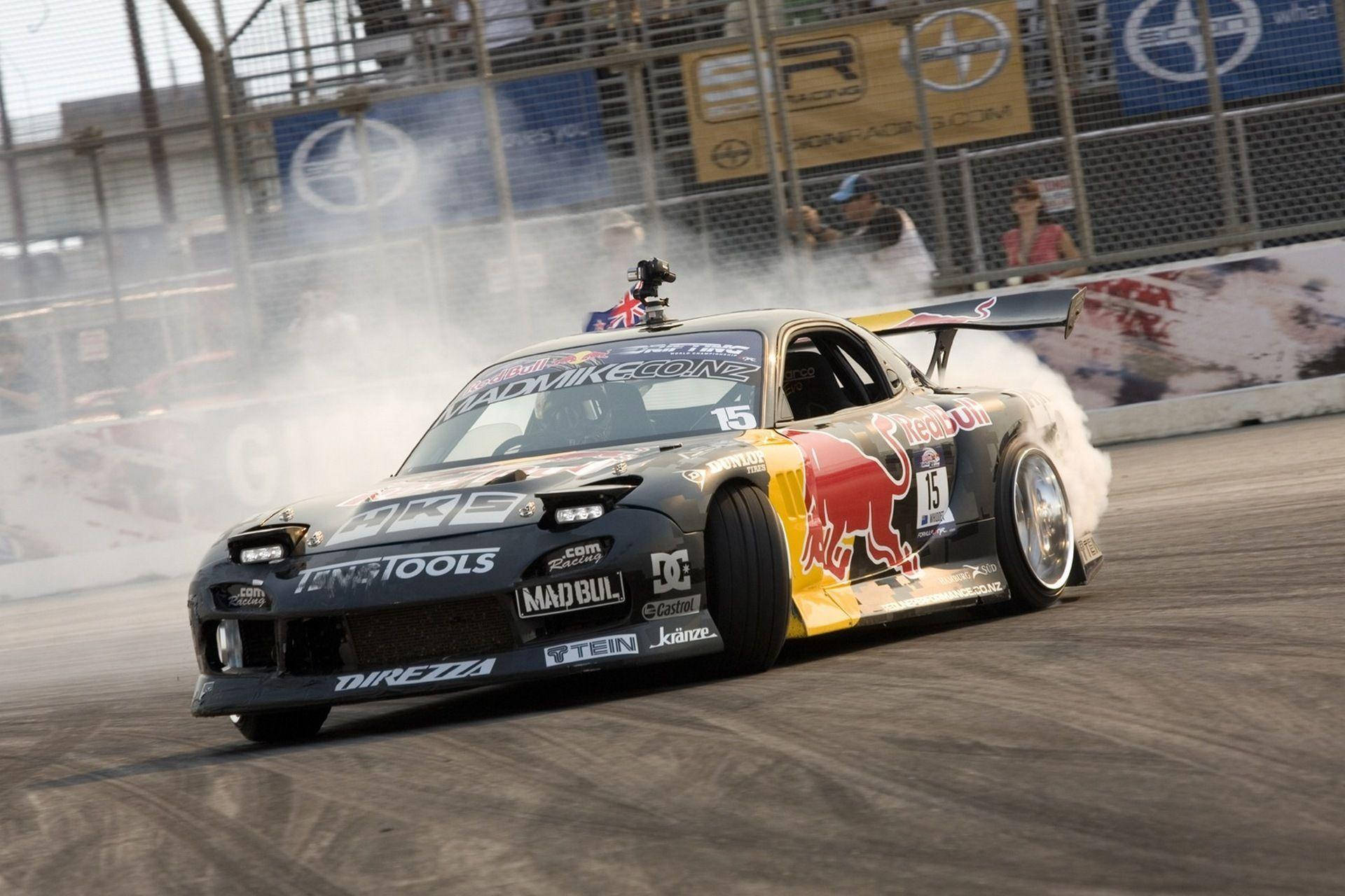 Driftiauto Mazda RX-7 kameralla Taustakuvat