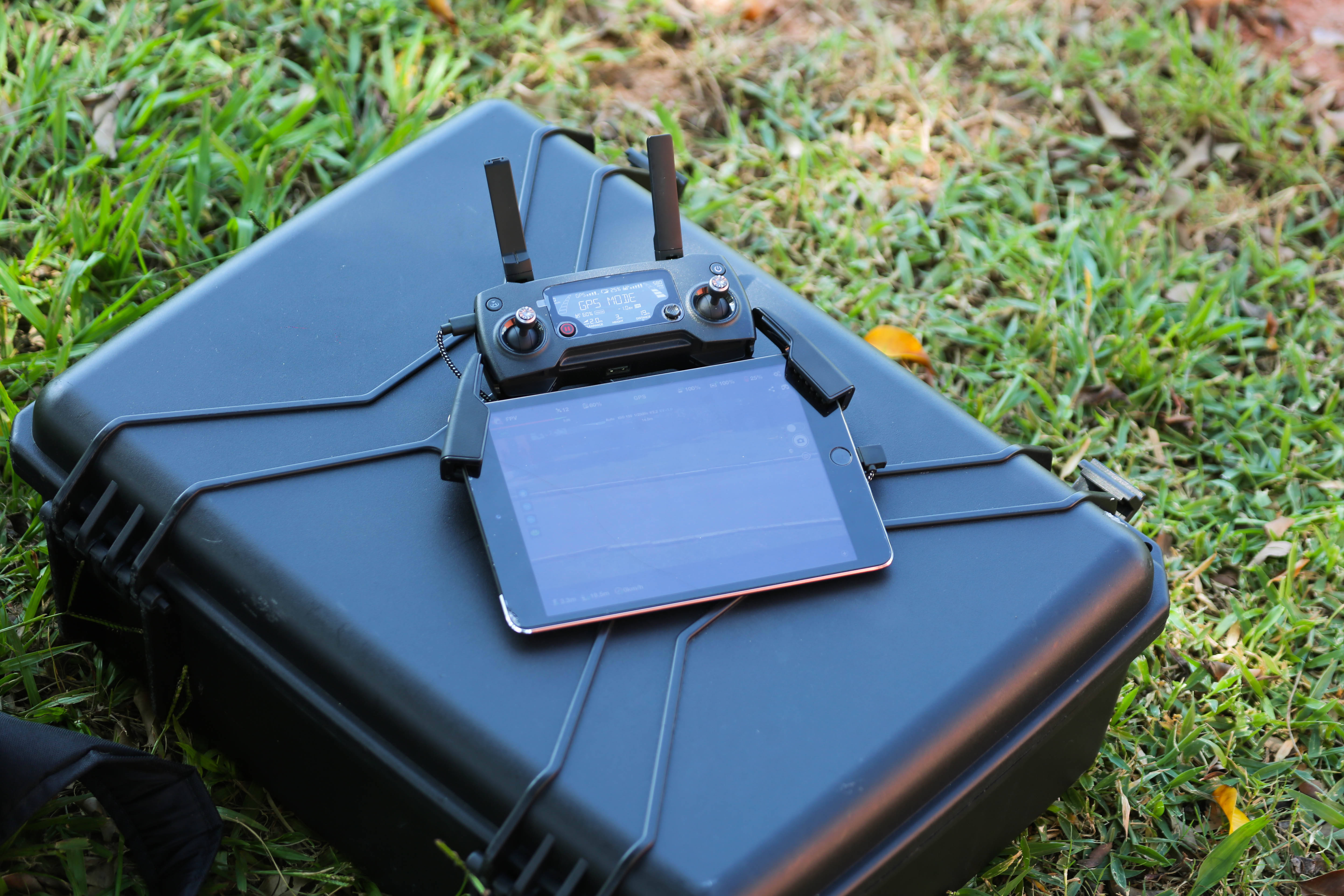 Drone-laitteisto iPad Mini Taustakuvat