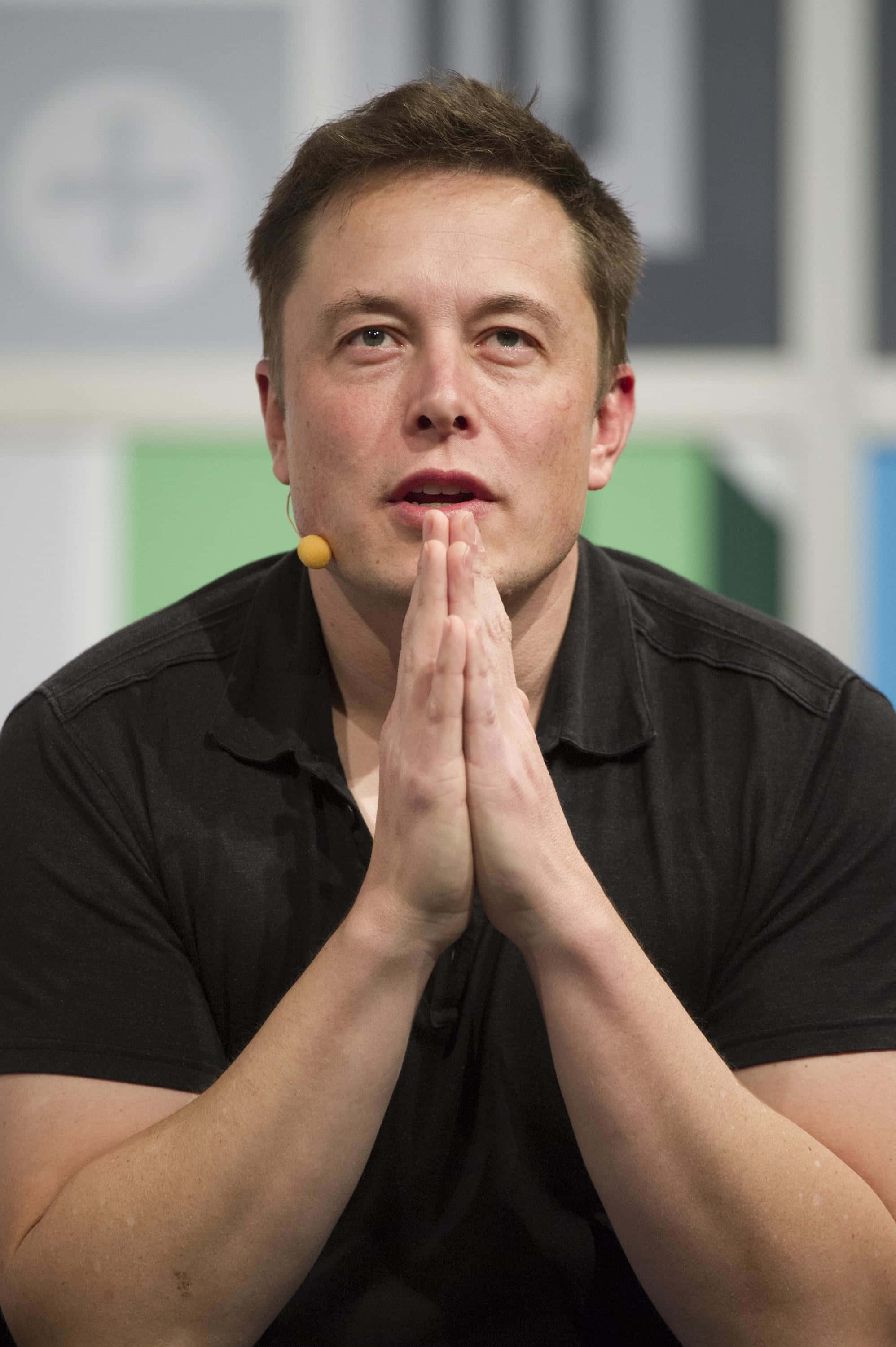 Elon Musk – Tulevaisuuden uudistaja Taustakuvat