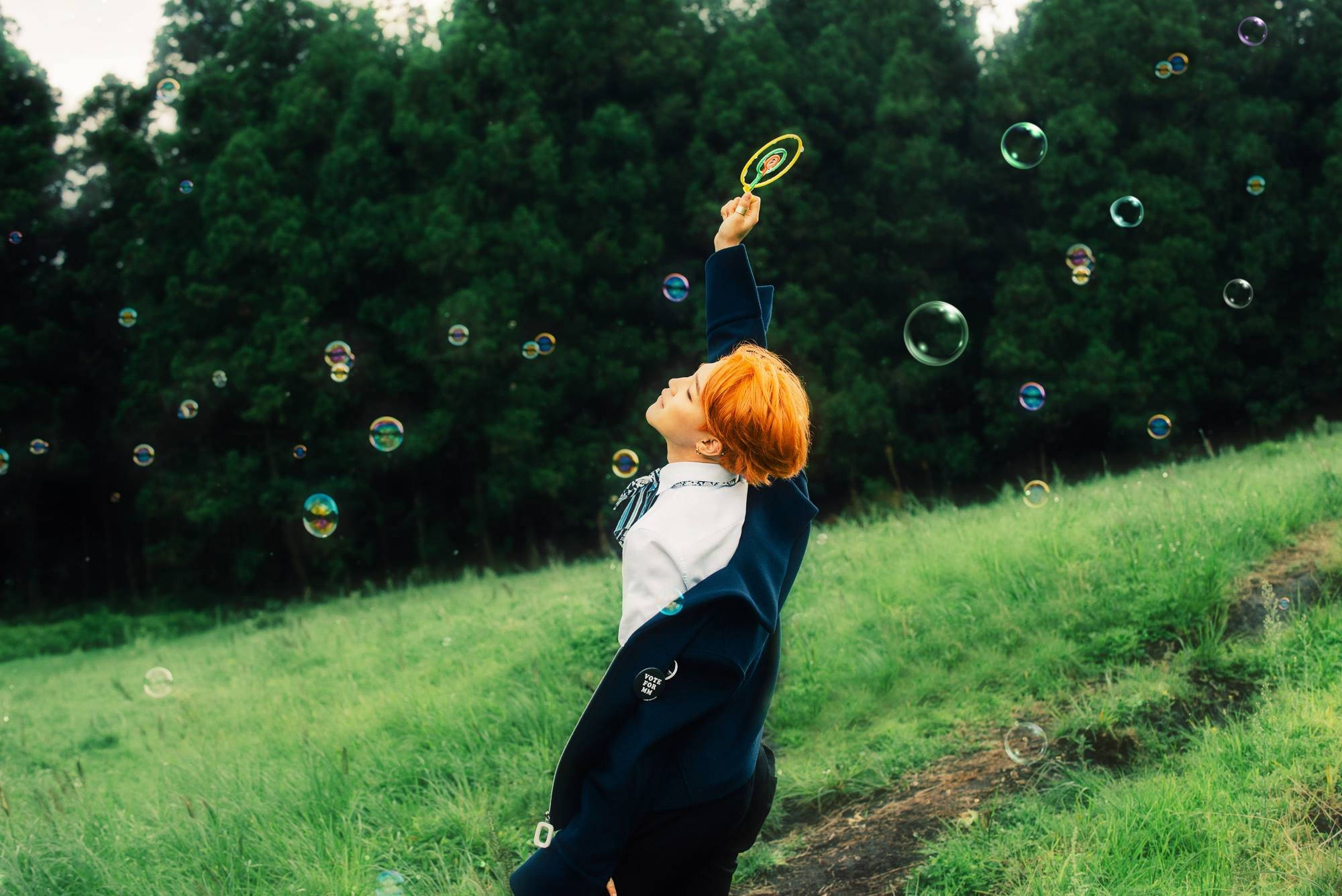 Esteettinen Bts Jimin nauttimassa kuplista Taustakuvat
