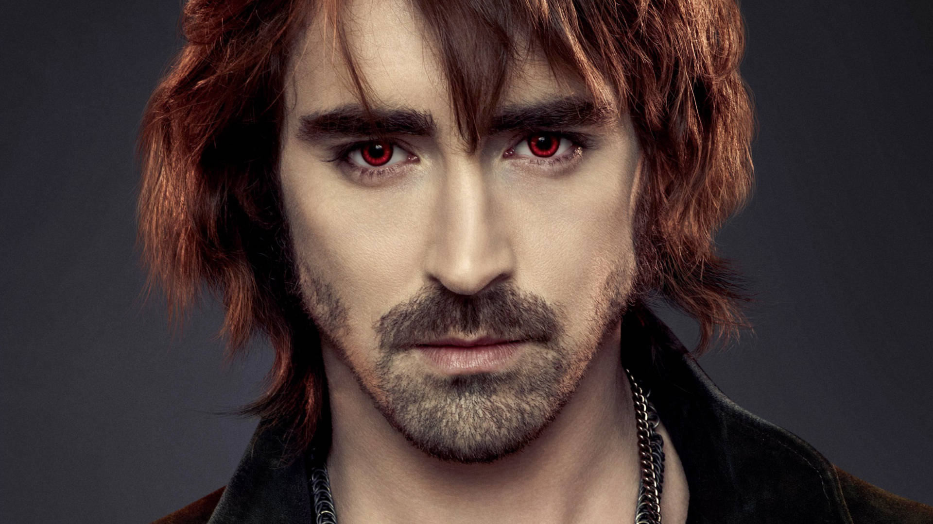 Garrett, seikkailunhaluinen nomadivampyyri Denalin laumasta Twilight-saagassa Taustakuvat