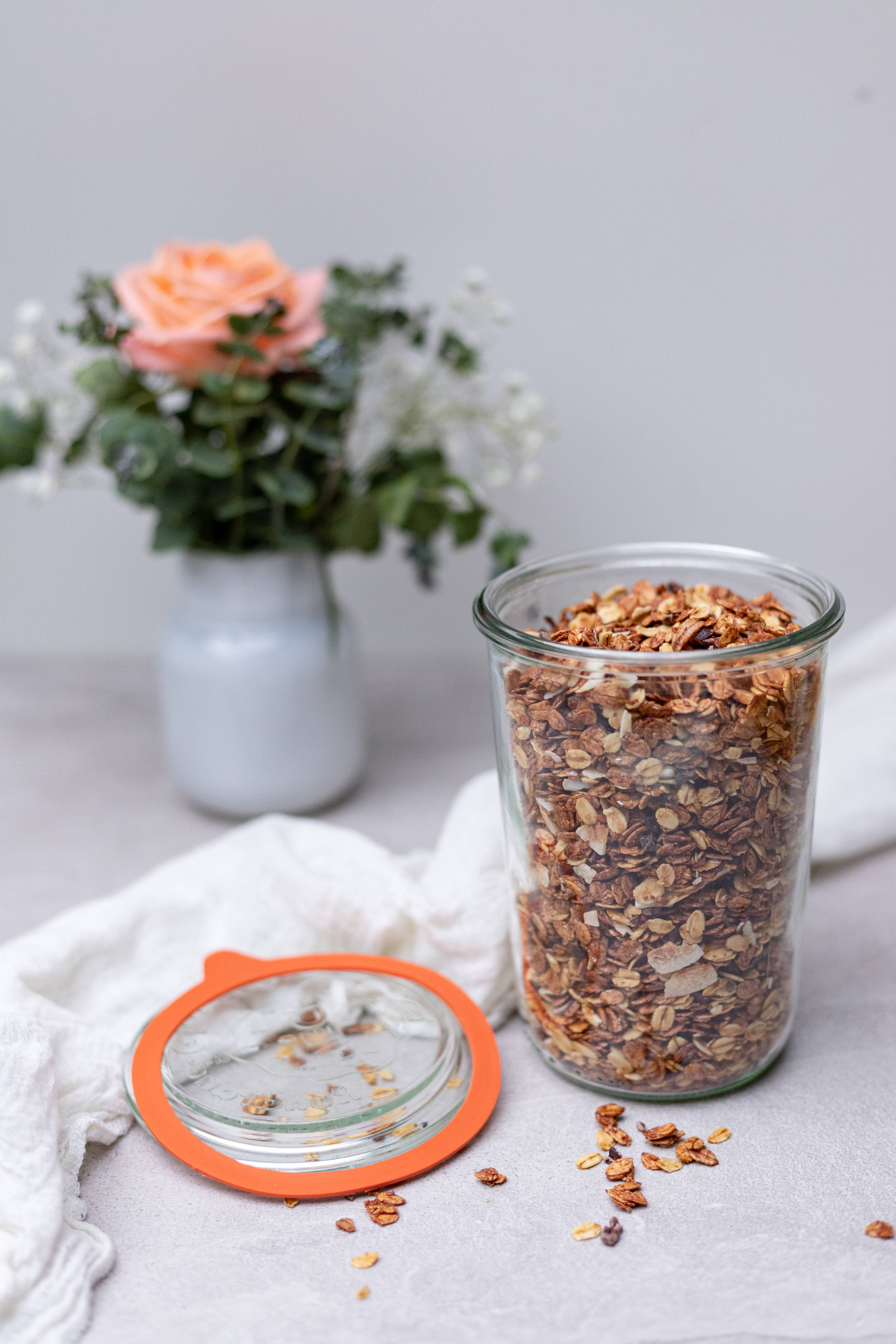 Granola ja vaaleanpunainen ruusunkukka Taustakuvat