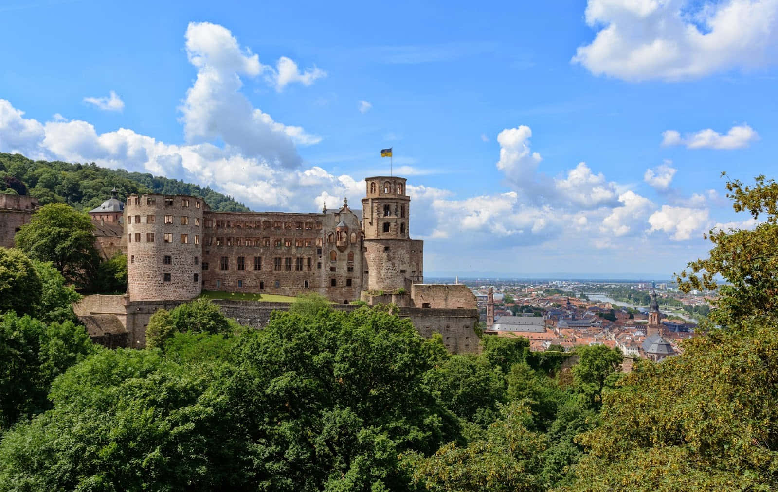 Hieno päivä Heidelbergin linnalla Taustakuvat