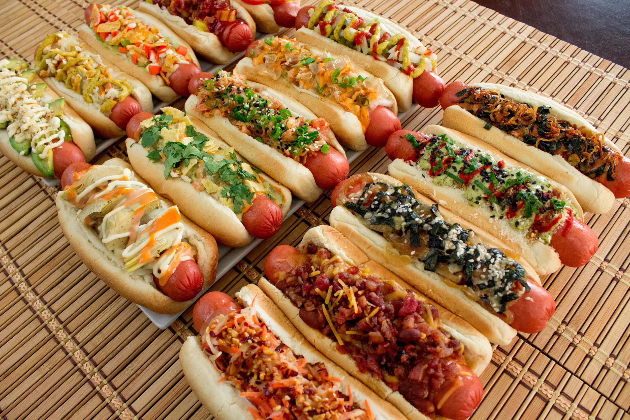 hot dogit ovat bambumatolla Taustakuvat