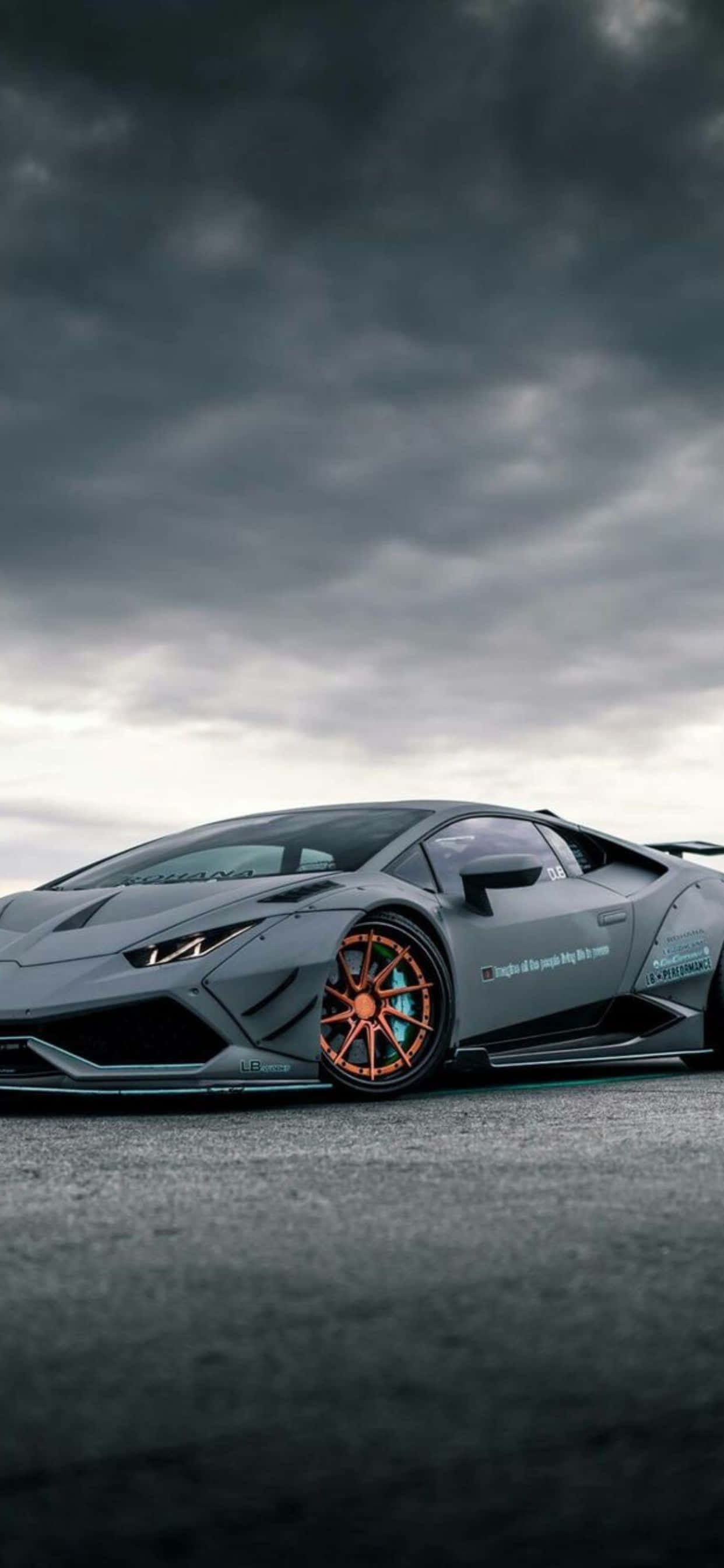 iPhone XS Max harmaa Lamborghini -auto taustakuvana Taustakuvat