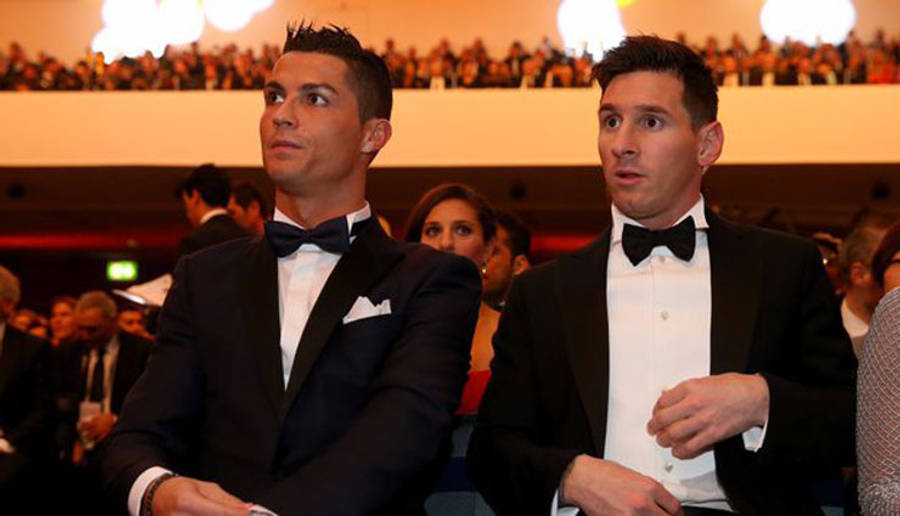 Istuvat Messi ja Ronaldo 4K Taustakuvat
