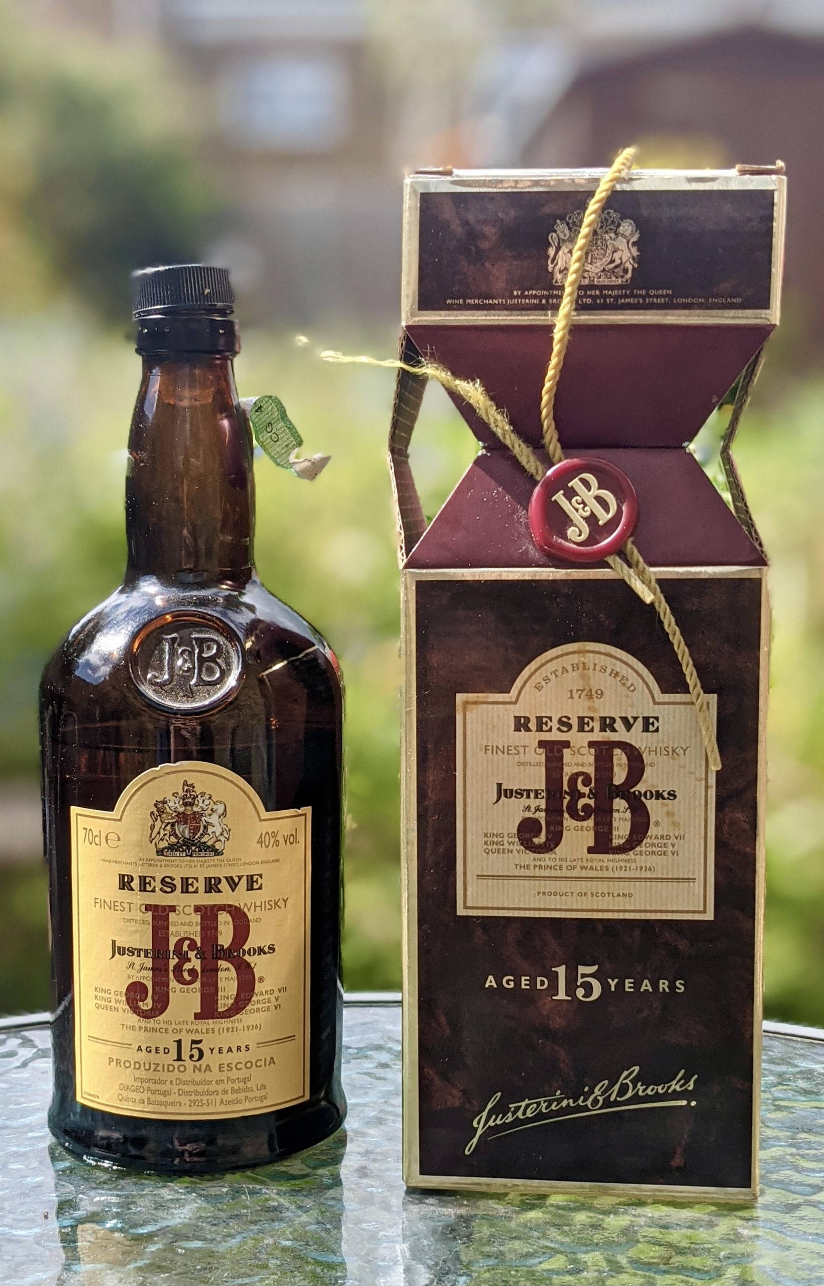 J&B Reserve Aged 15 Years Taustakuvat