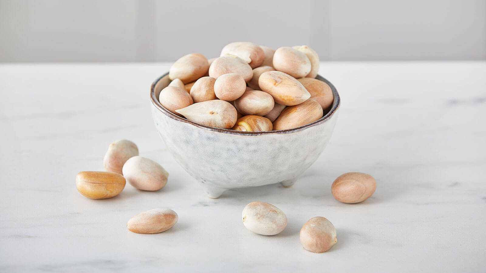 Jakkihedelmän siemenet kulhossa Taustakuvat
