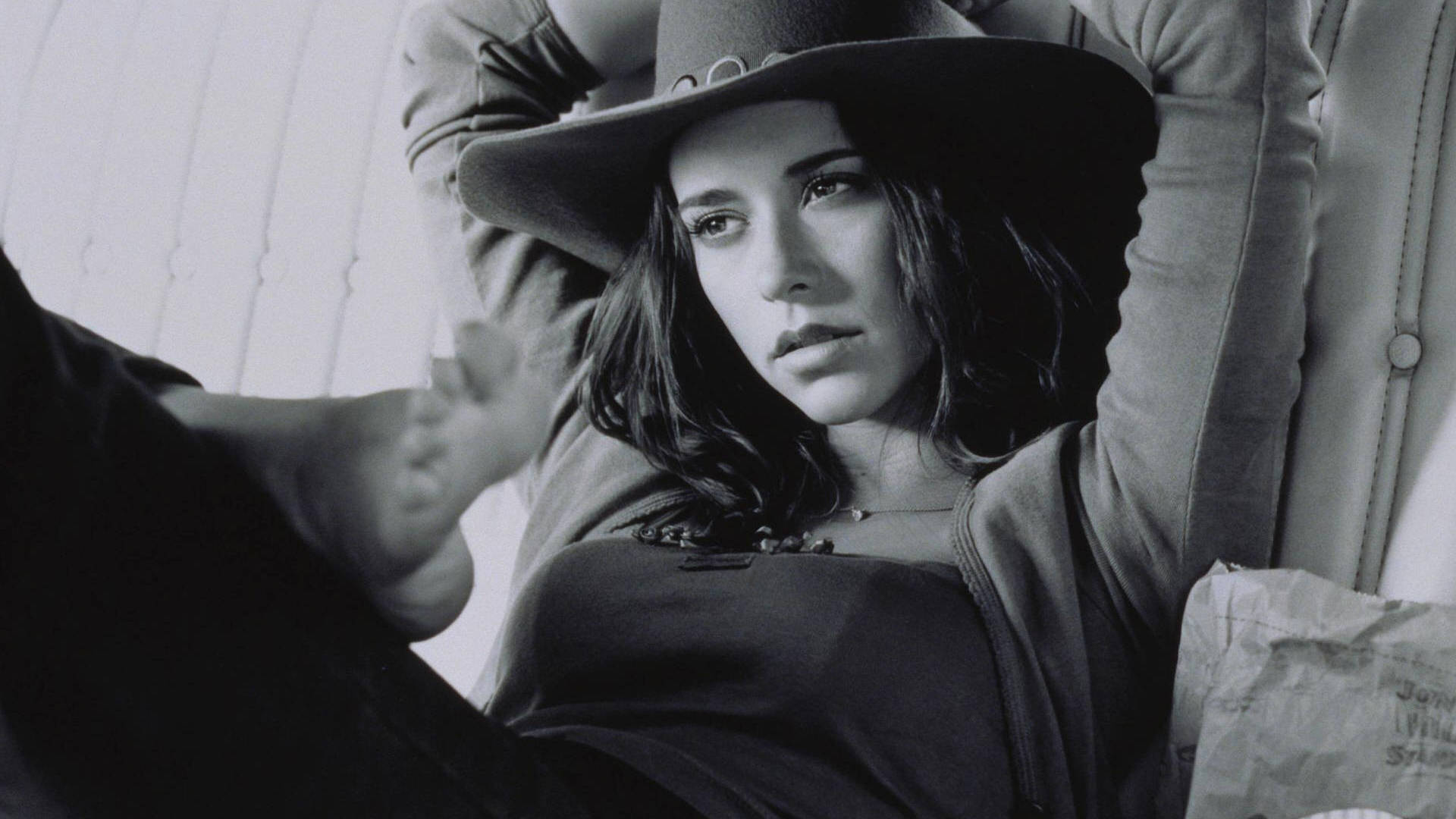 Jennifer Love Hewitt Harmaasävy Taustakuvat