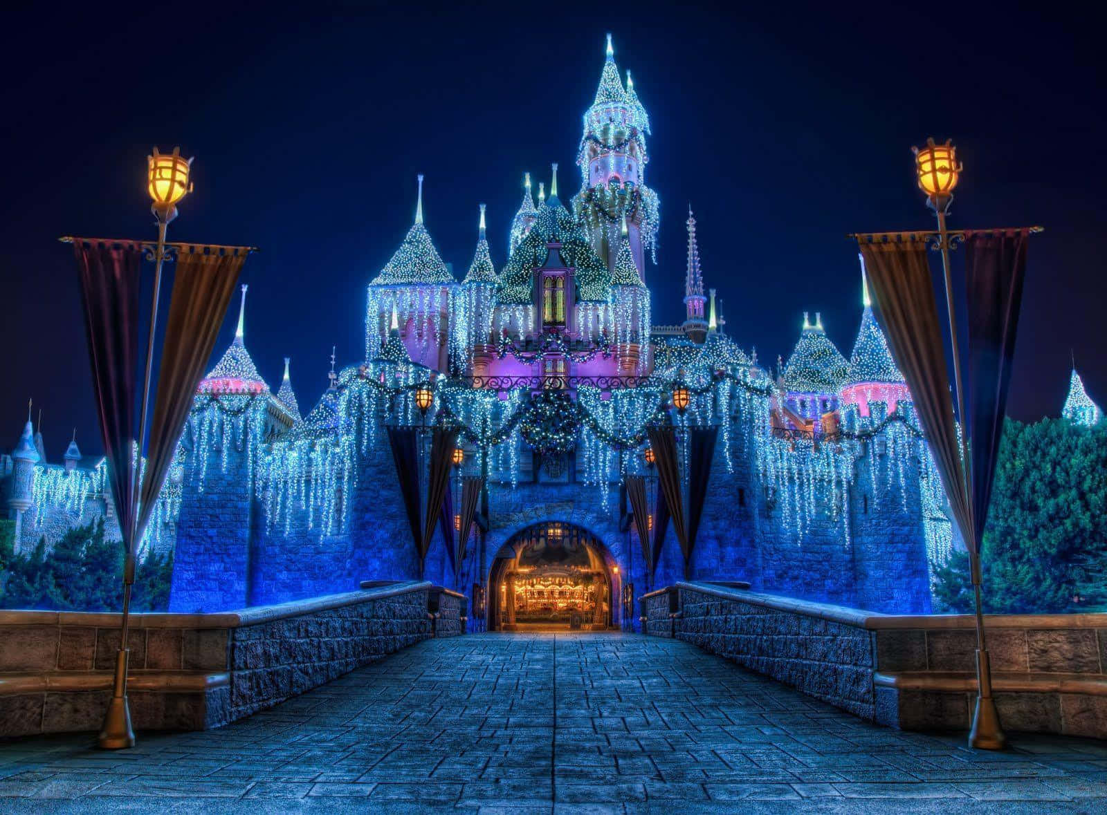 Juhlista joulun taikaa Disneyn kanssa! Taustakuvat