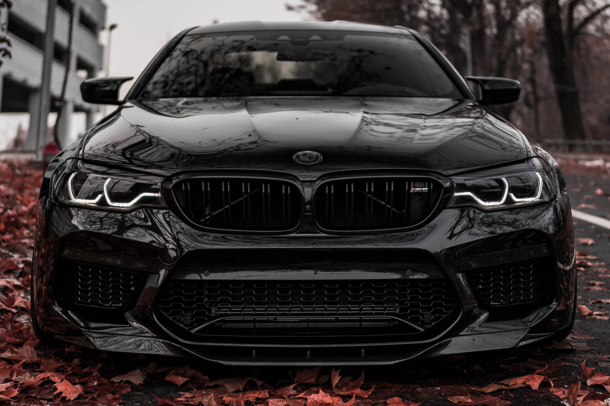 Kiiltävä musta BMW M5 -kannettava Taustakuvat
