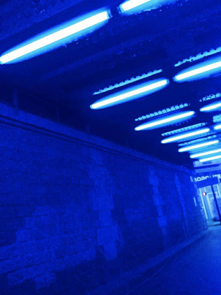 Kirkasta päiväsi värikkäällä Neon Blue Estetiikalla Taustakuvat