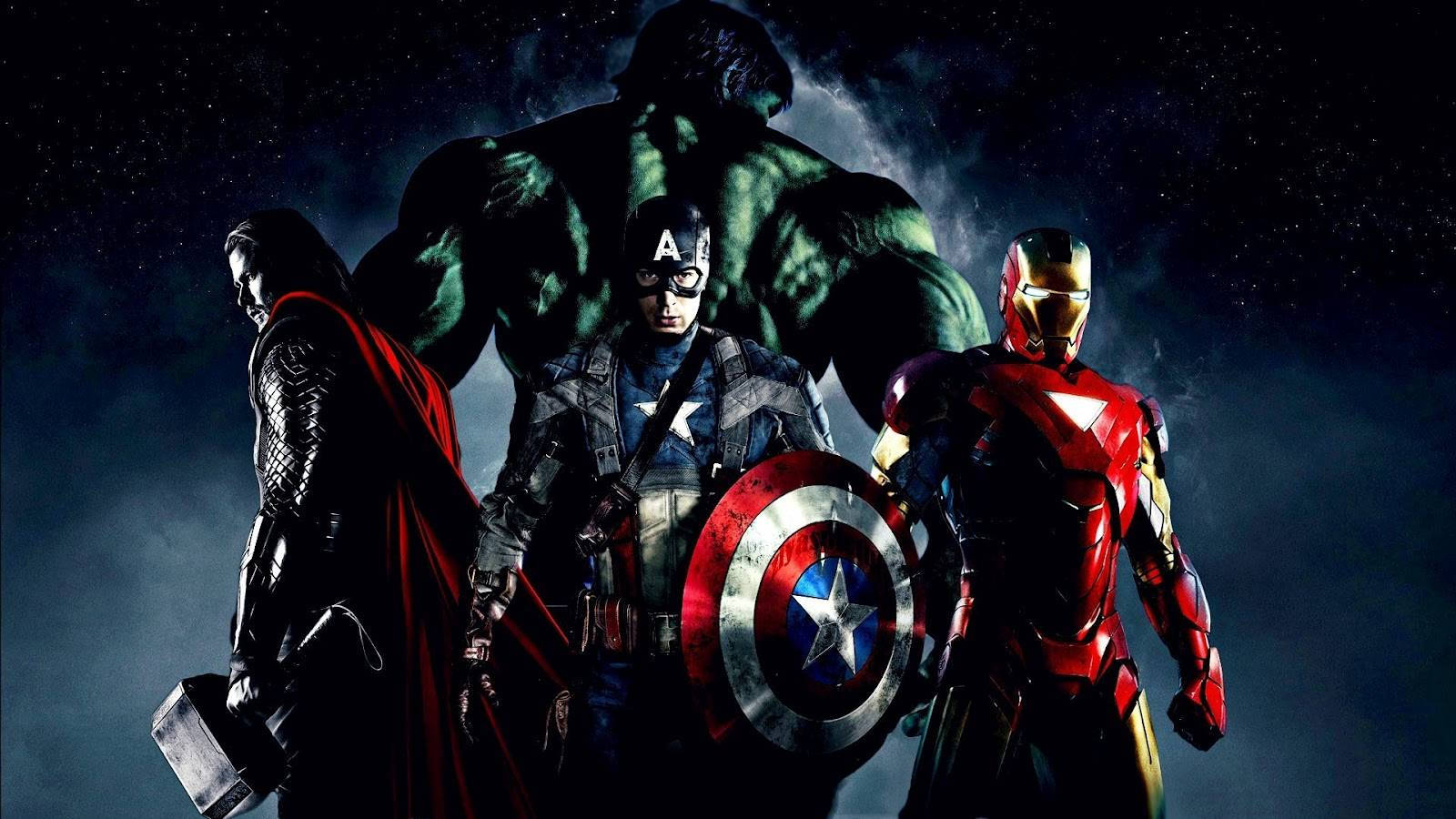 Marvel-supersankarit Hulk, Thor, Kapteeni Amerikka ja Rautamies.