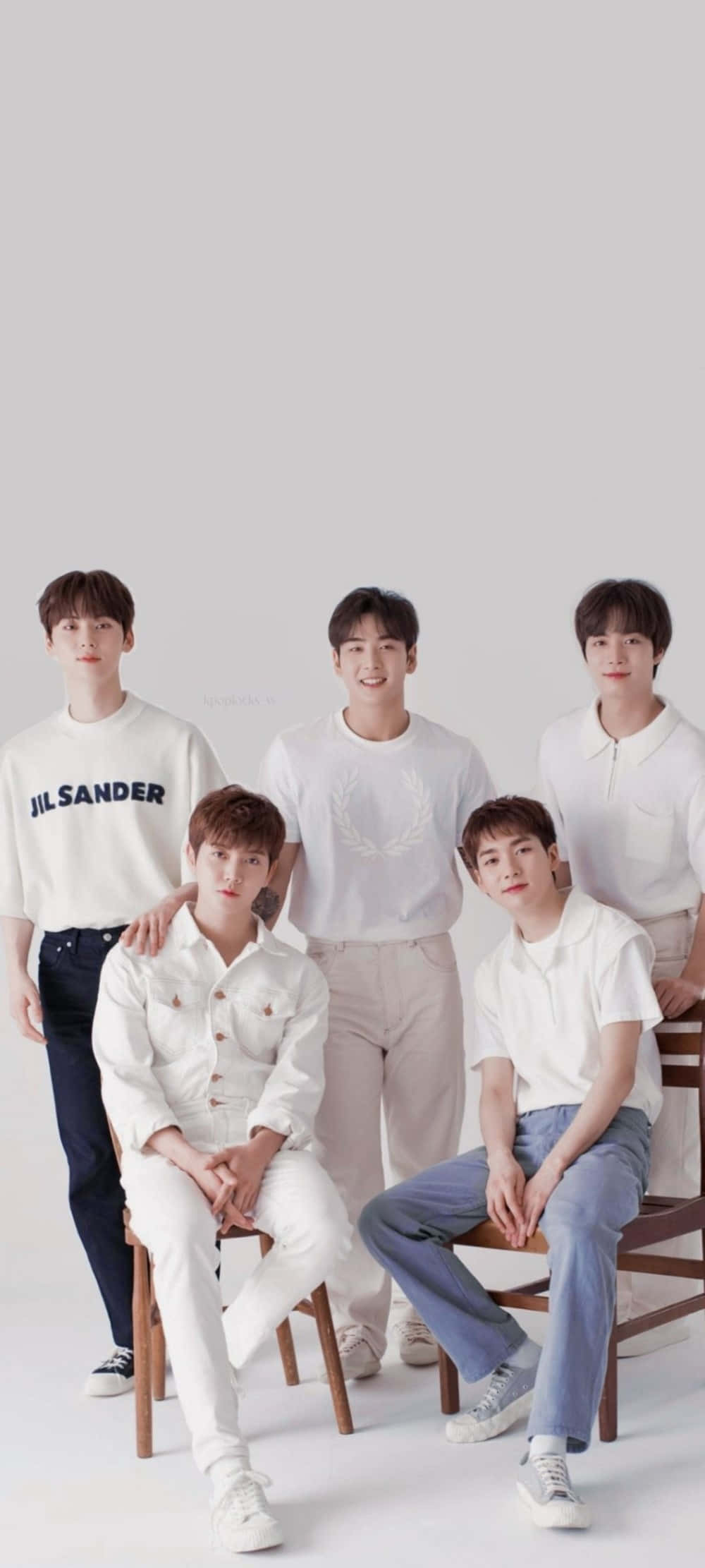 Kpop-poikaryhmä Nuest esteettinen Taustakuvat