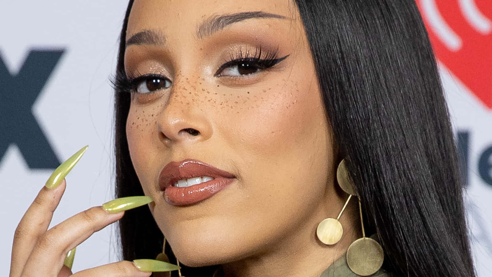 Laulaja-lauluntekijä Doja Cat Taustakuvat