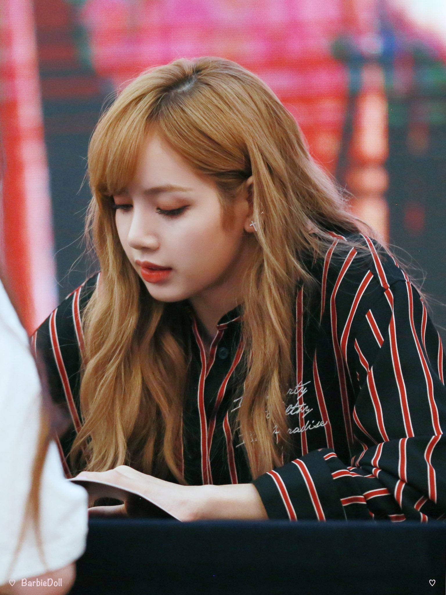 Lisa Blackpink Elegance - HD-kuva Square Up -albumin signeeraus­tapahtumasta. Taustakuvat