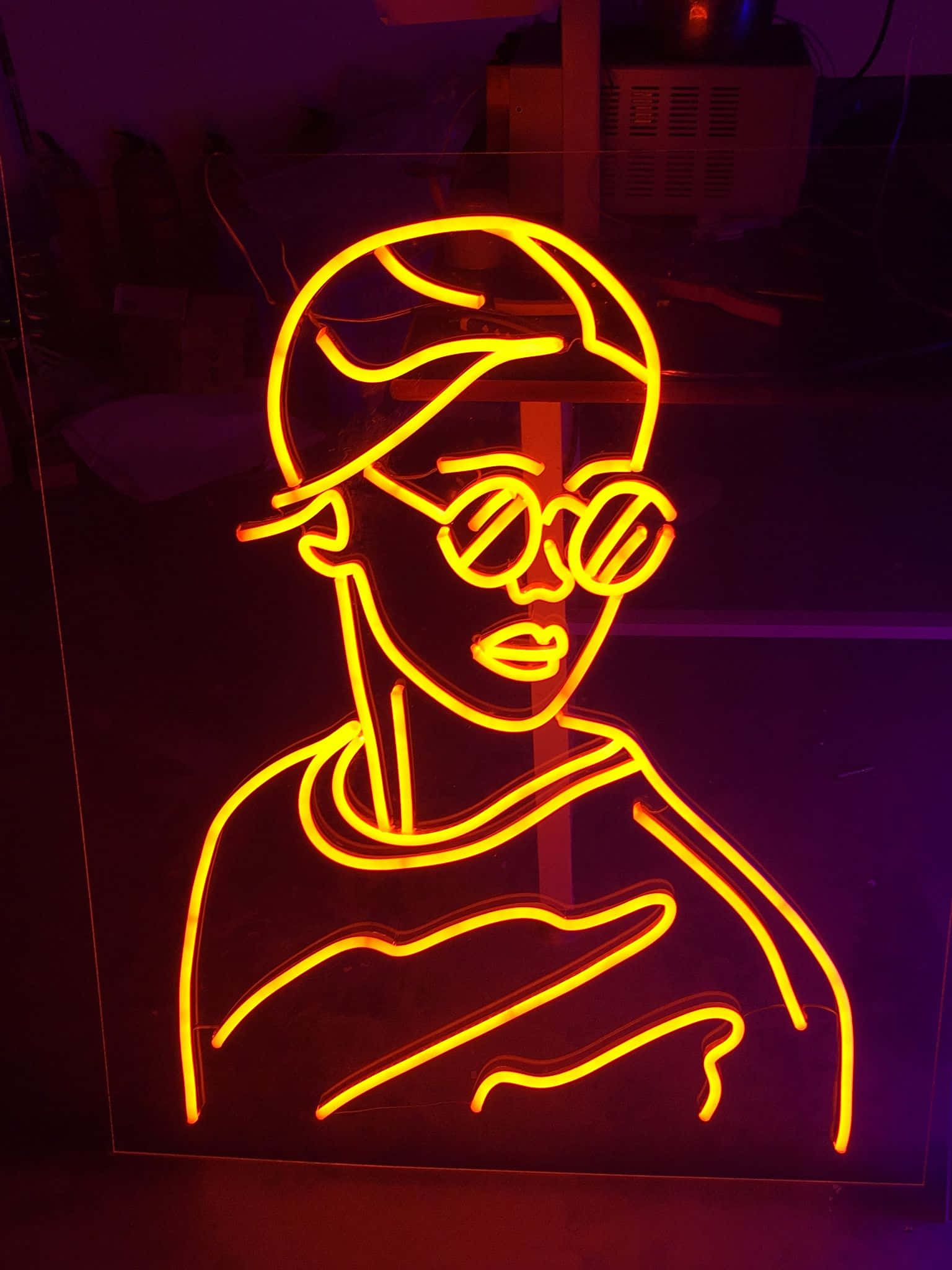 "Loista yössä neon-estetiikalla!" Taustakuvat