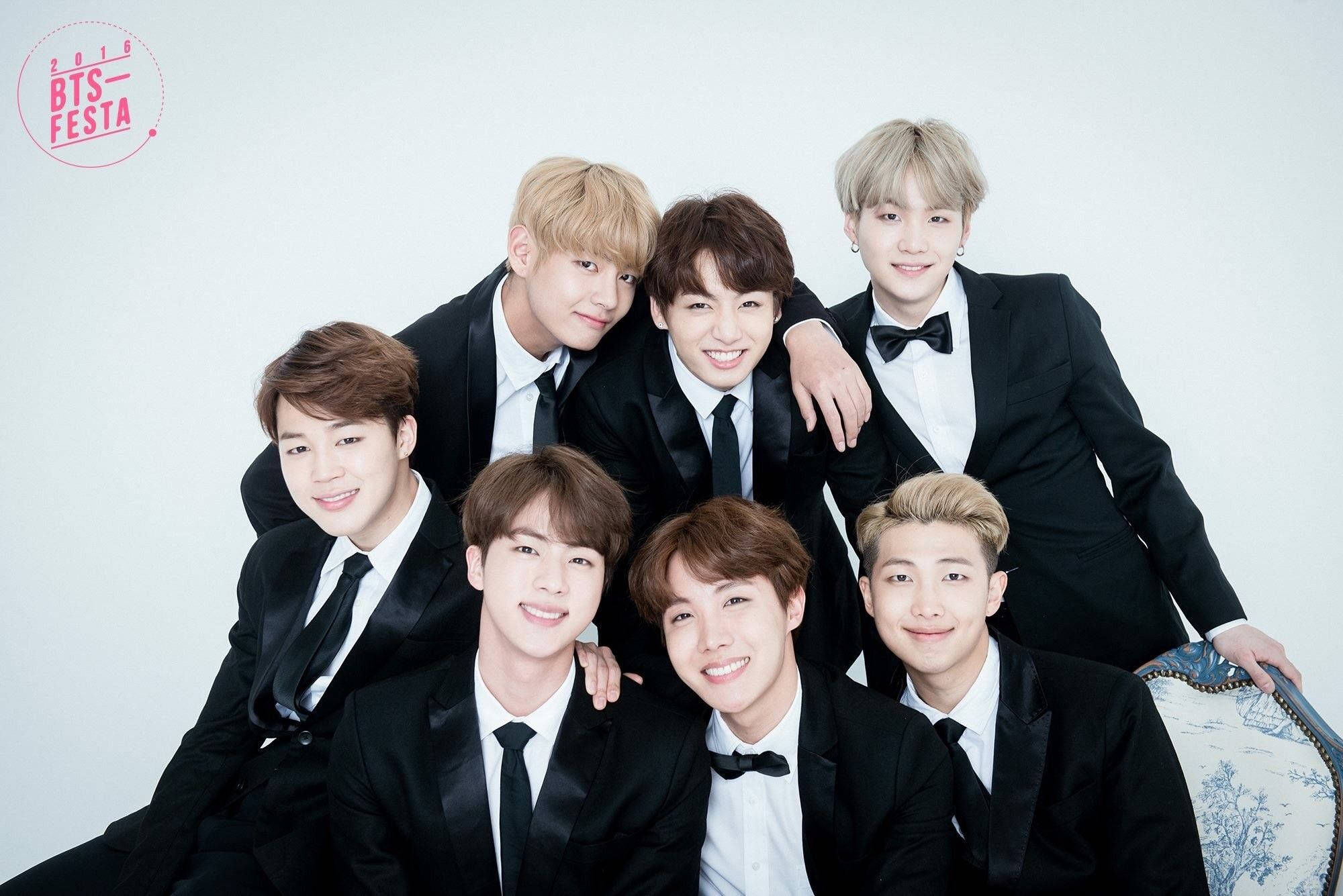 Maailmankuulu K-pop-poikabändi BTS Taustakuvat