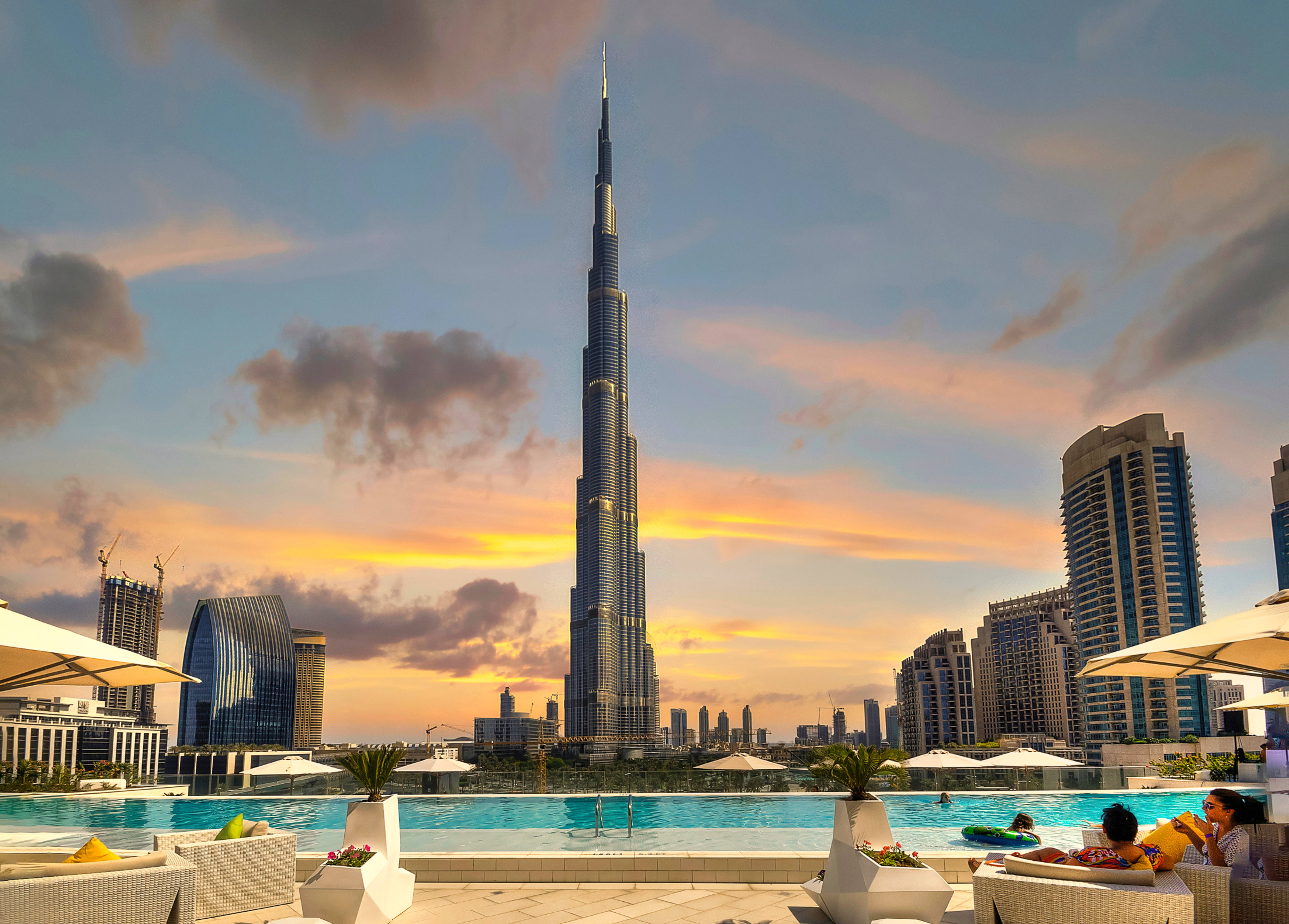 Maalauksellinen Burj Khalifa Dubaissa Taustakuvat