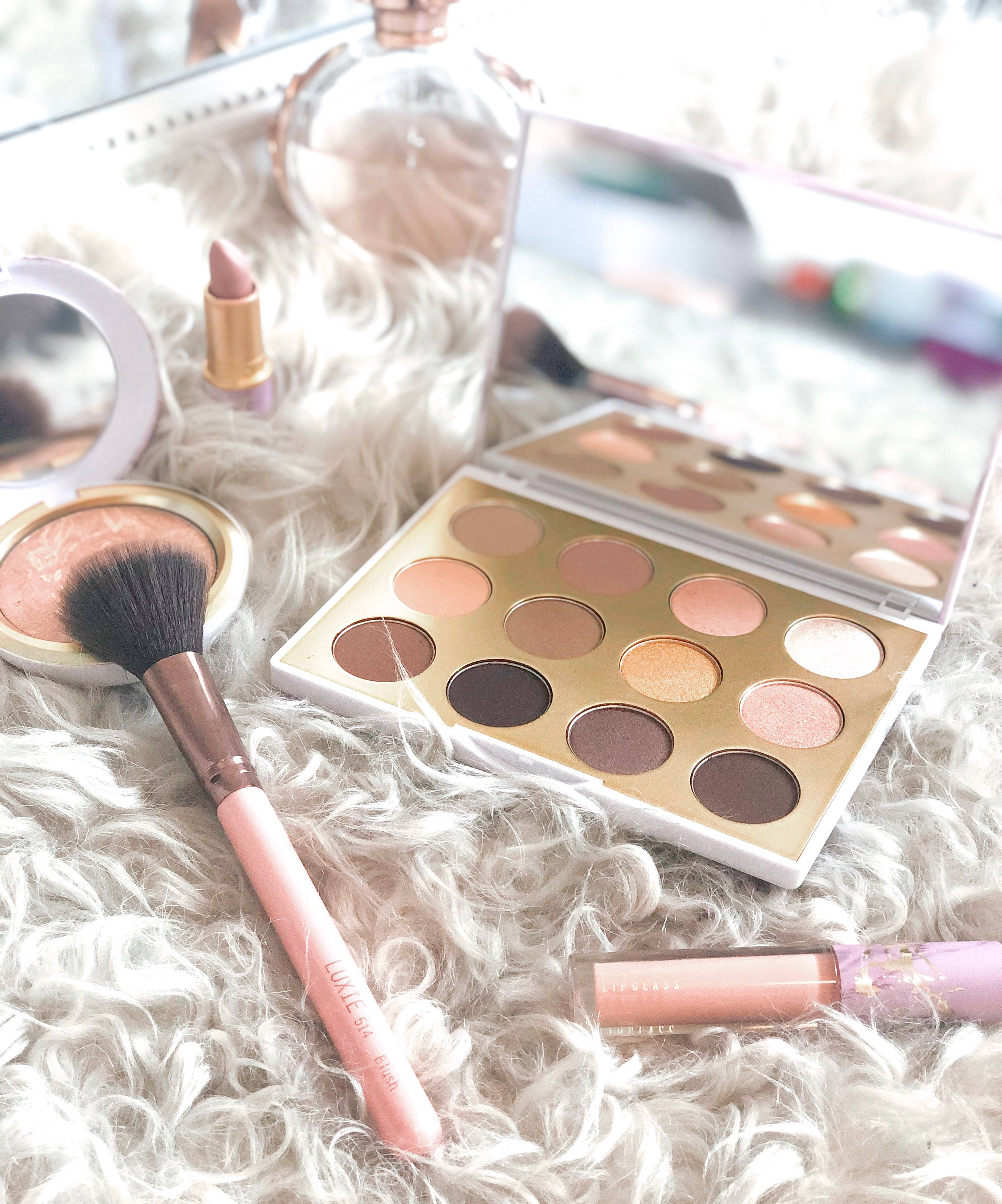 Mac Cosmetics Snow Ball Taustakuvat