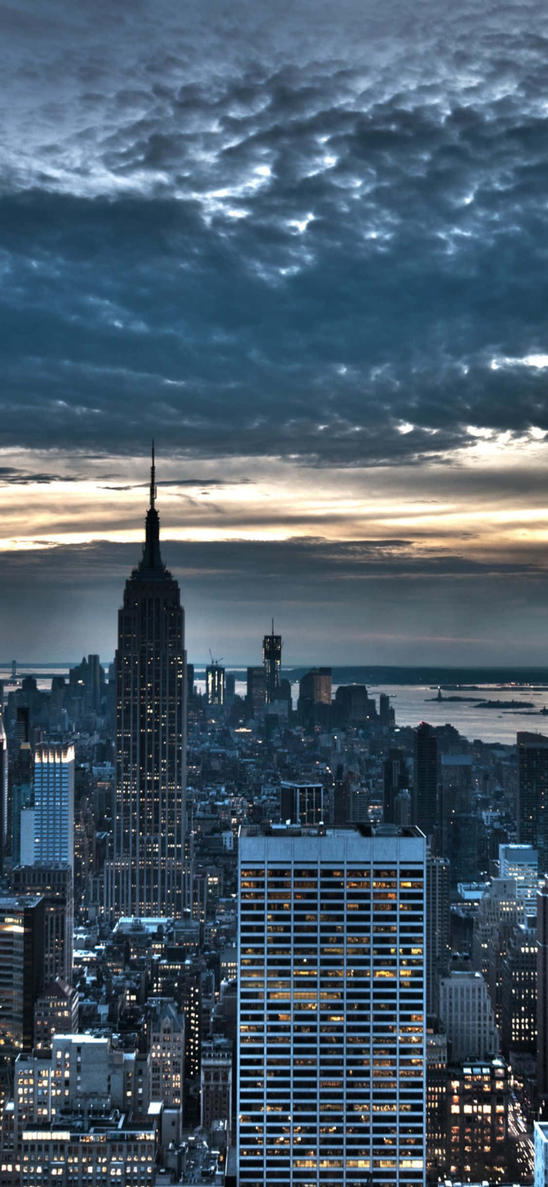 Upea ja mahtava yötaivas New Yorkissa iPhone XS:llä Taustakuvat