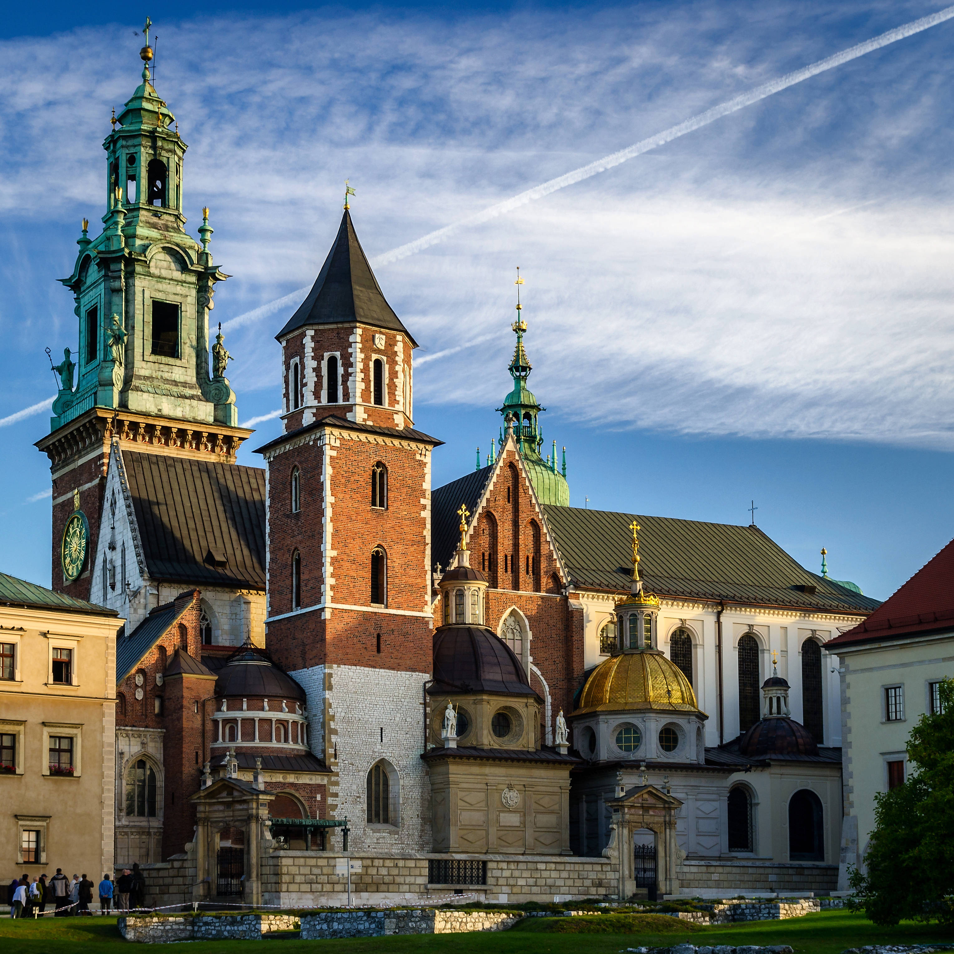 Majestic view of Wawel Cathedral in Poland Taustakuvat