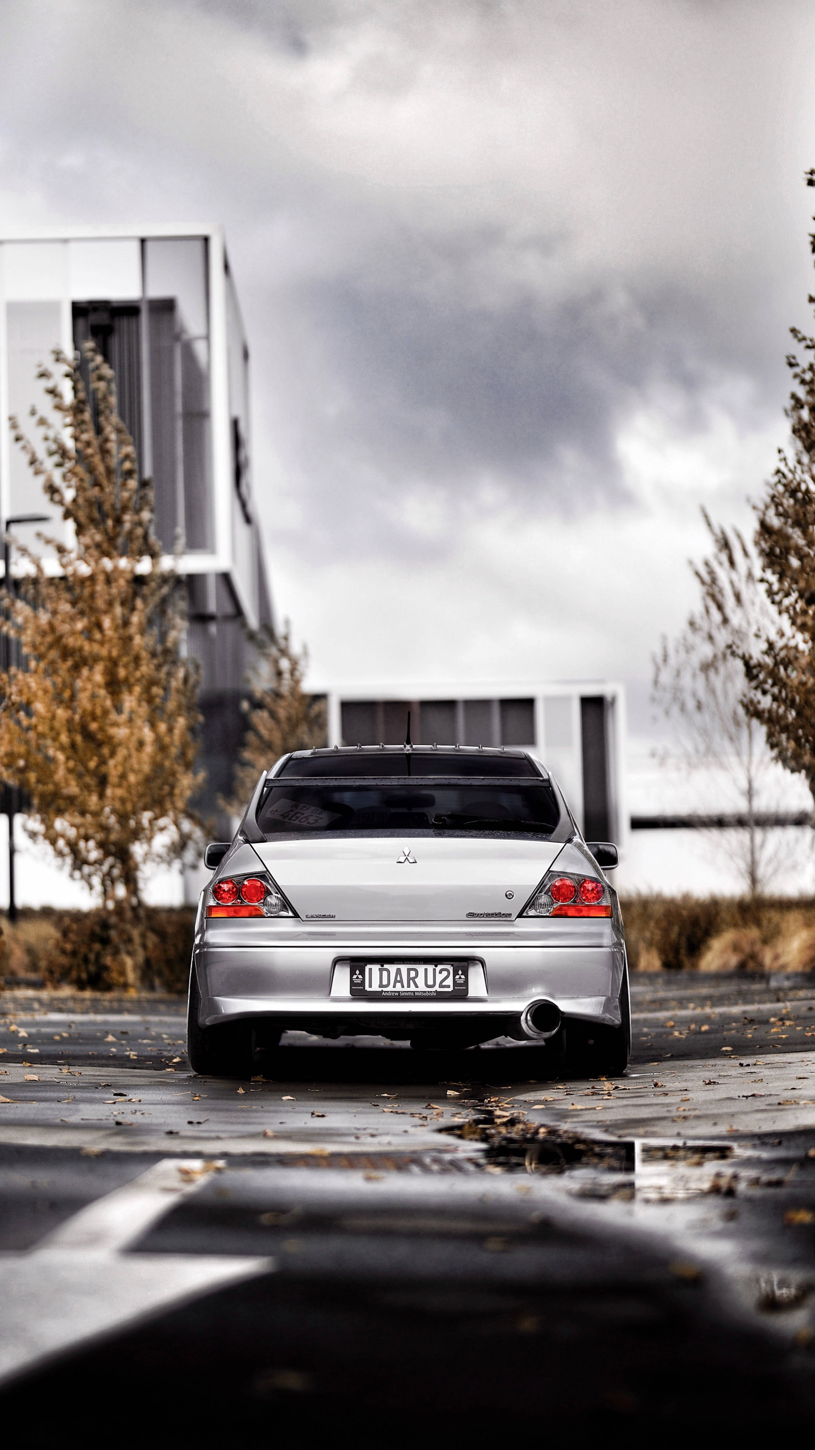 Märkää tealia ja mustia JDM-autoja Taustakuvat