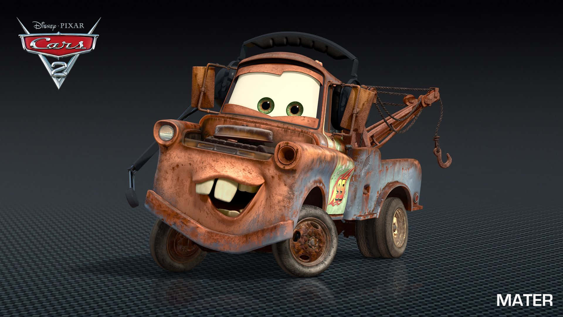 McQueen, Mater ja Finn ajavat useiden maiden halki jännittävällä matkallaan etsien vakoojaa. Taustakuvat