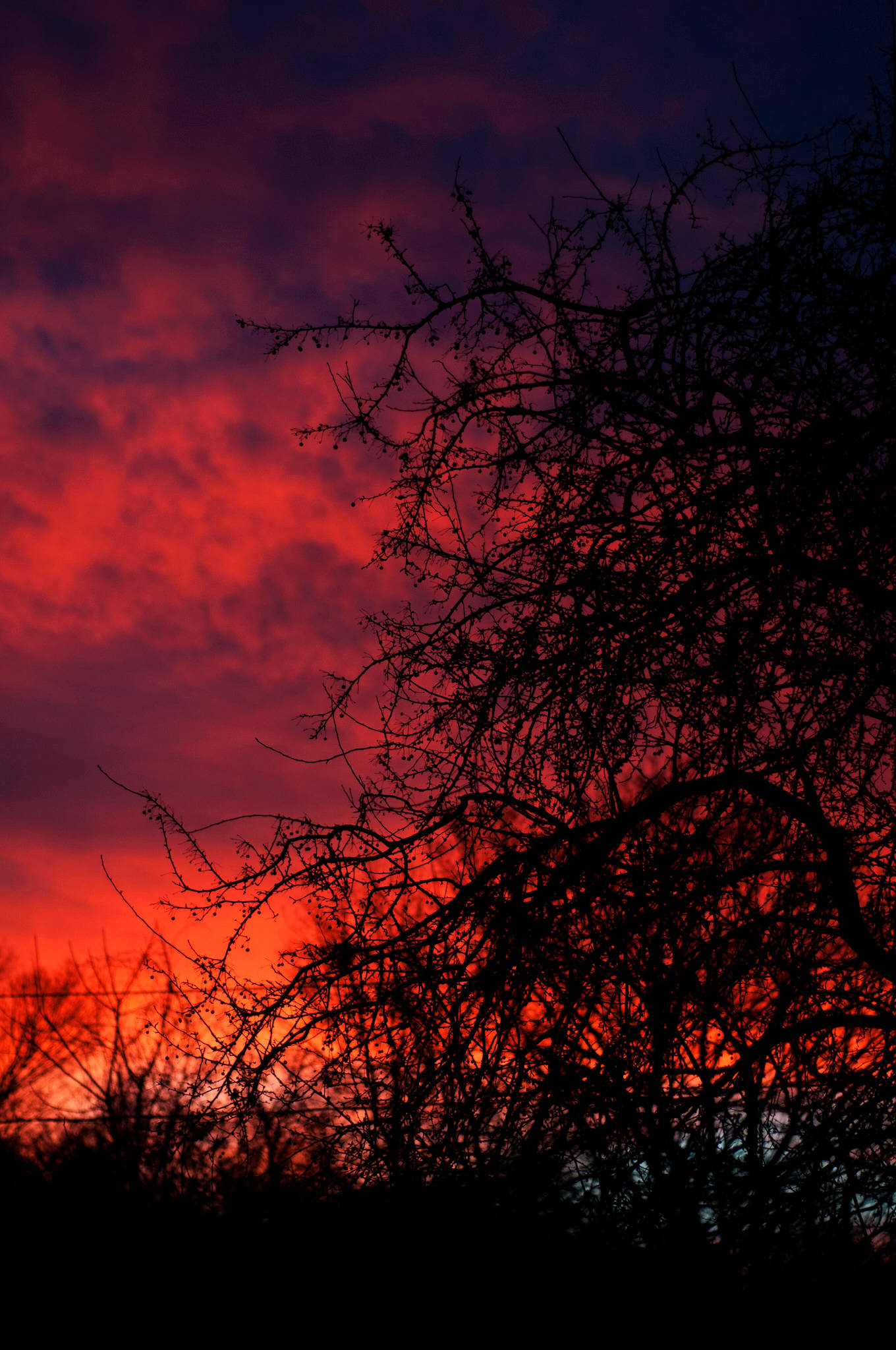 Nauti auringonlaskun upeista väreistä Taustakuvat