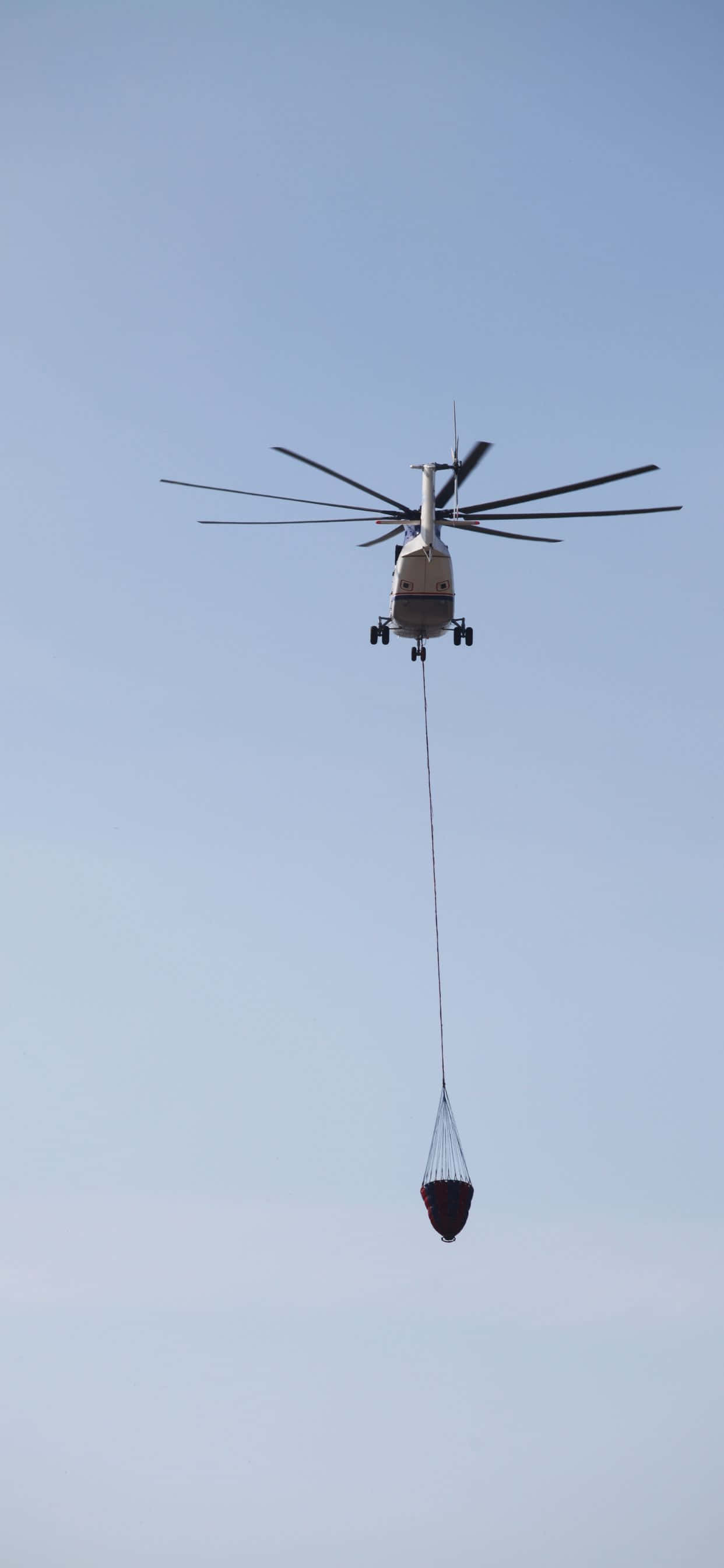 Nauti elämäsi lennosta taivaalla iPhone Xs Max -helikoptereilla Taustakuvat