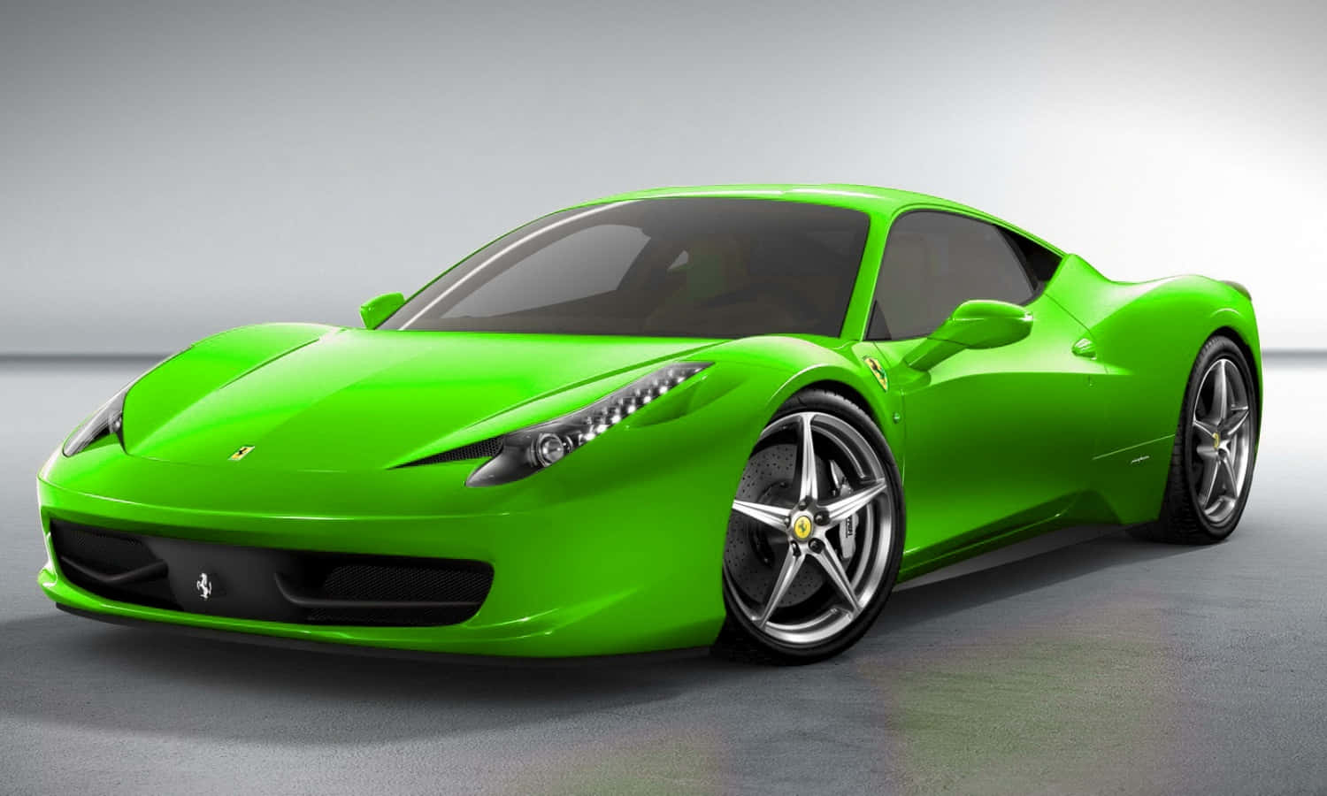 Nauti italialaisen grand tourer -tunnelman tästä Ferrarista Taustakuvat